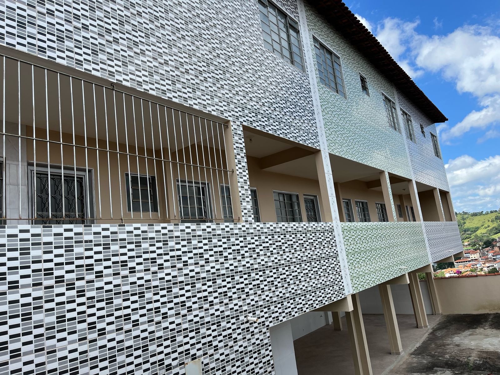 Apartamentos para venda em São Lourenço - MG.