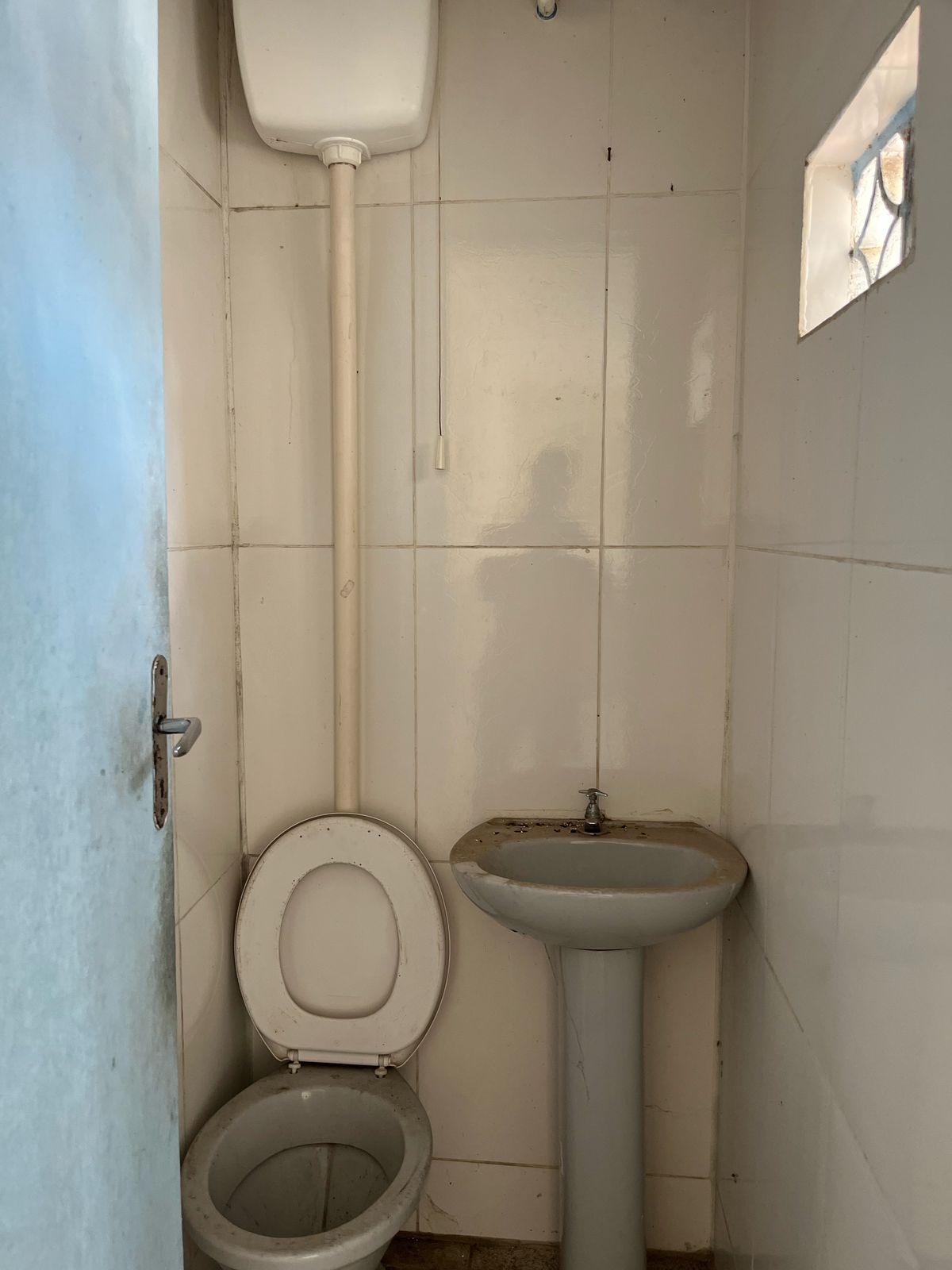 Imóvel com duas casas e ponto comercial para venda em São Lourenço - MG.