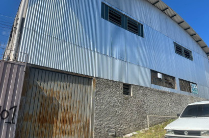 Galpão para venda em São Lourenço - MG.