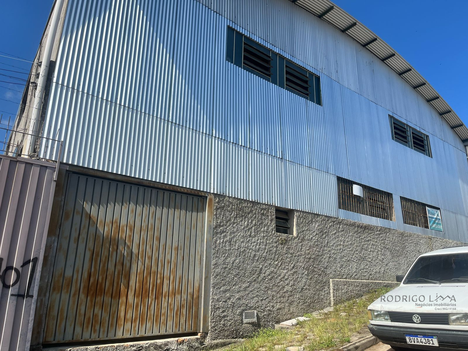 Galpão para venda em São Lourenço - MG.