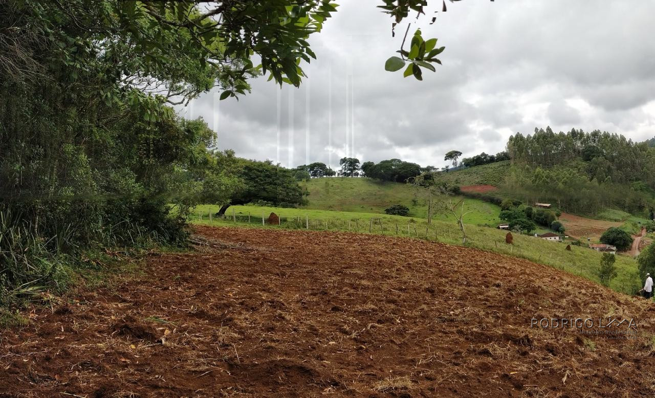 Linda chácara para venda próximo a São Lourenço - MG.