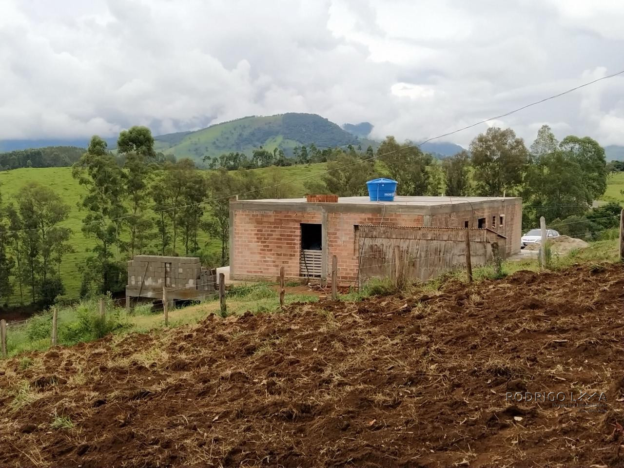 Linda chácara para venda próximo a São Lourenço - MG.