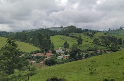 Linda chácara para venda próximo a São Lourenço - MG.