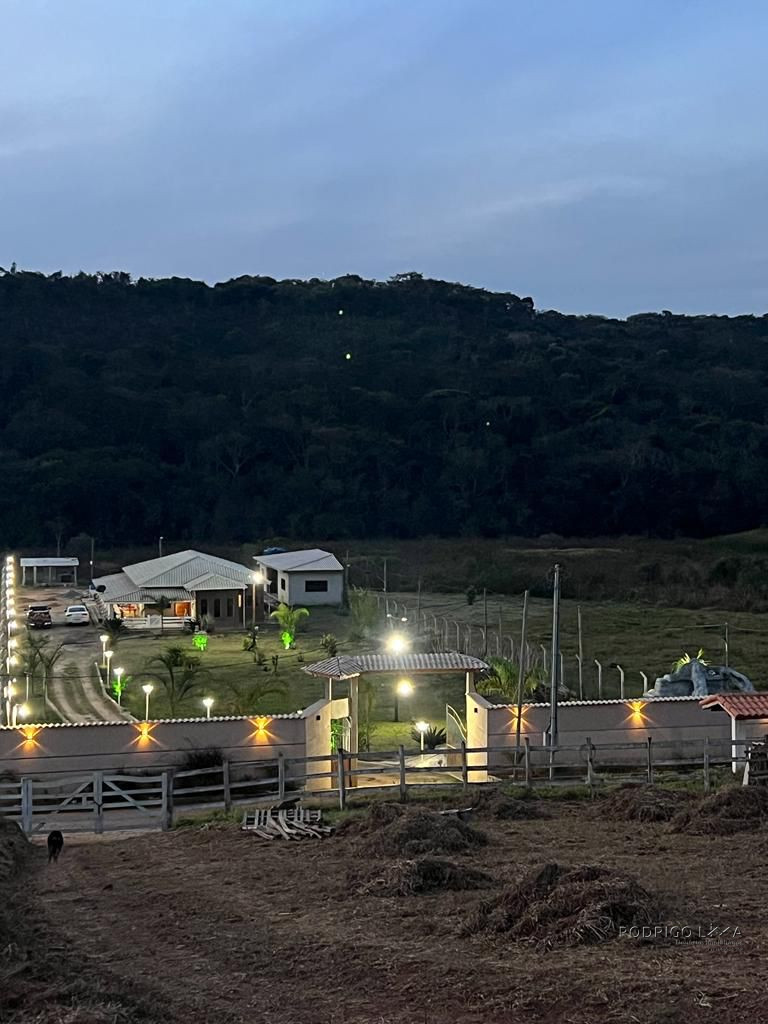 Linda chácara para venda á 20 minutos de São Lourenço - MG.