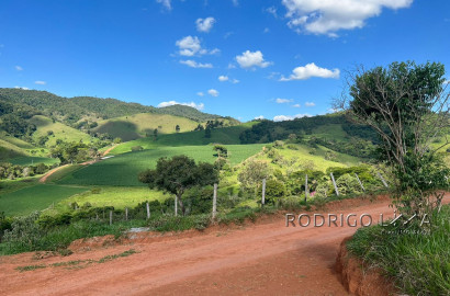 Área com linda vista para construção de chácara para venda a pouco mais de 5 minutos do centro de São Lourenço - MG.
