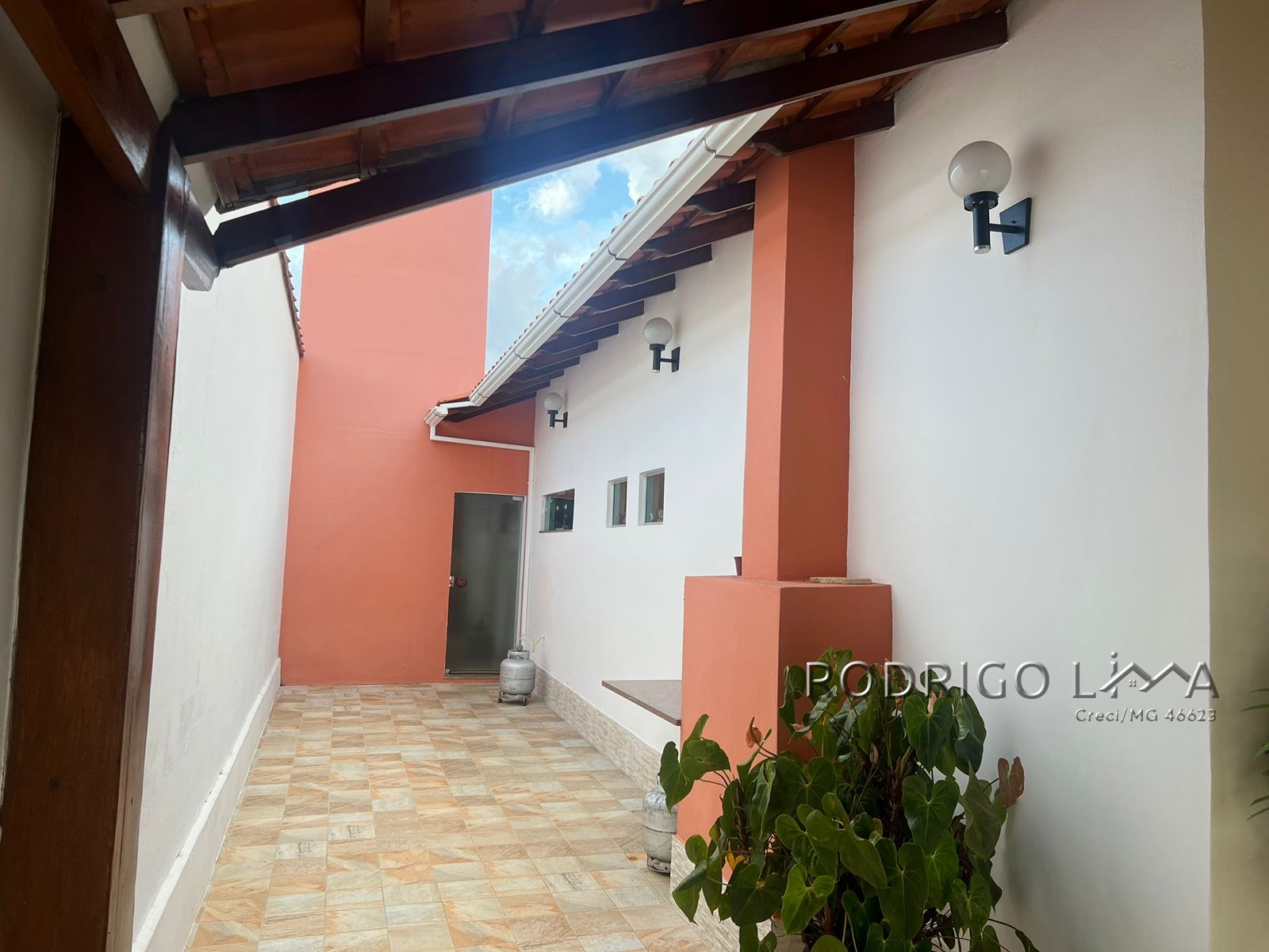 Casa de alto padrão para venda em São Lourenço - MG.