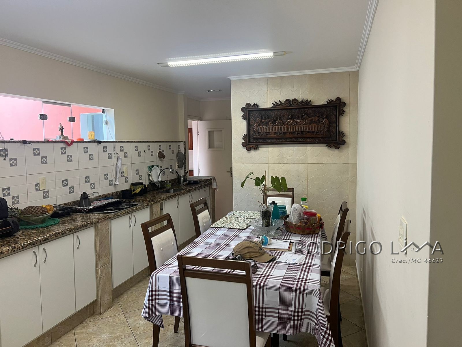 Casa de alto padrão para venda em São Lourenço - MG.