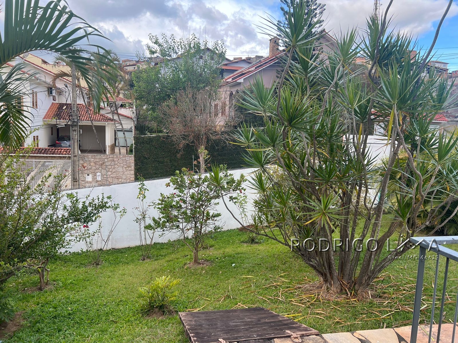 Casa de alto padrão para venda em São Lourenço - MG.