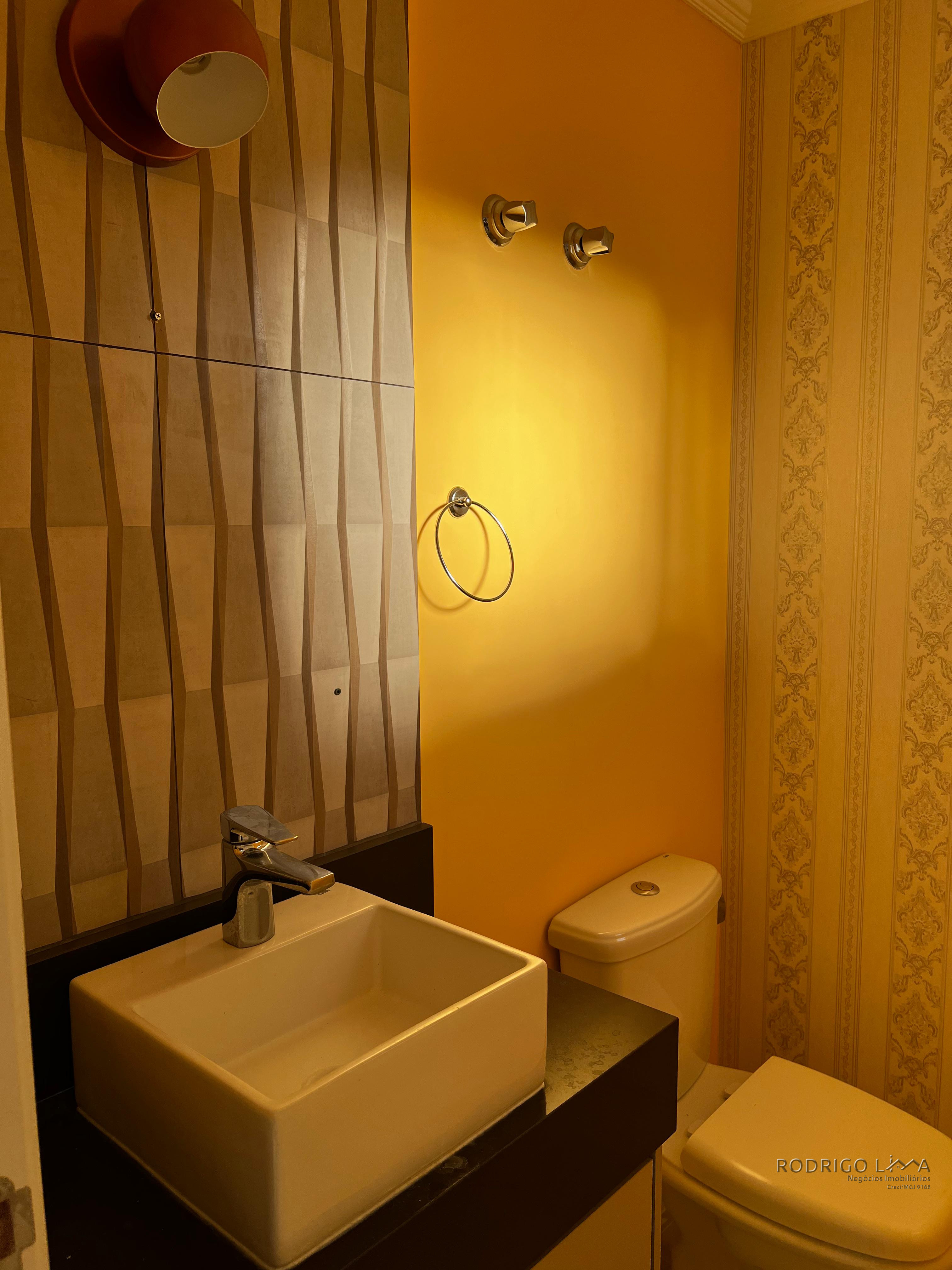 Linda casa de alto padrão para venda em São Lourenço - MG.