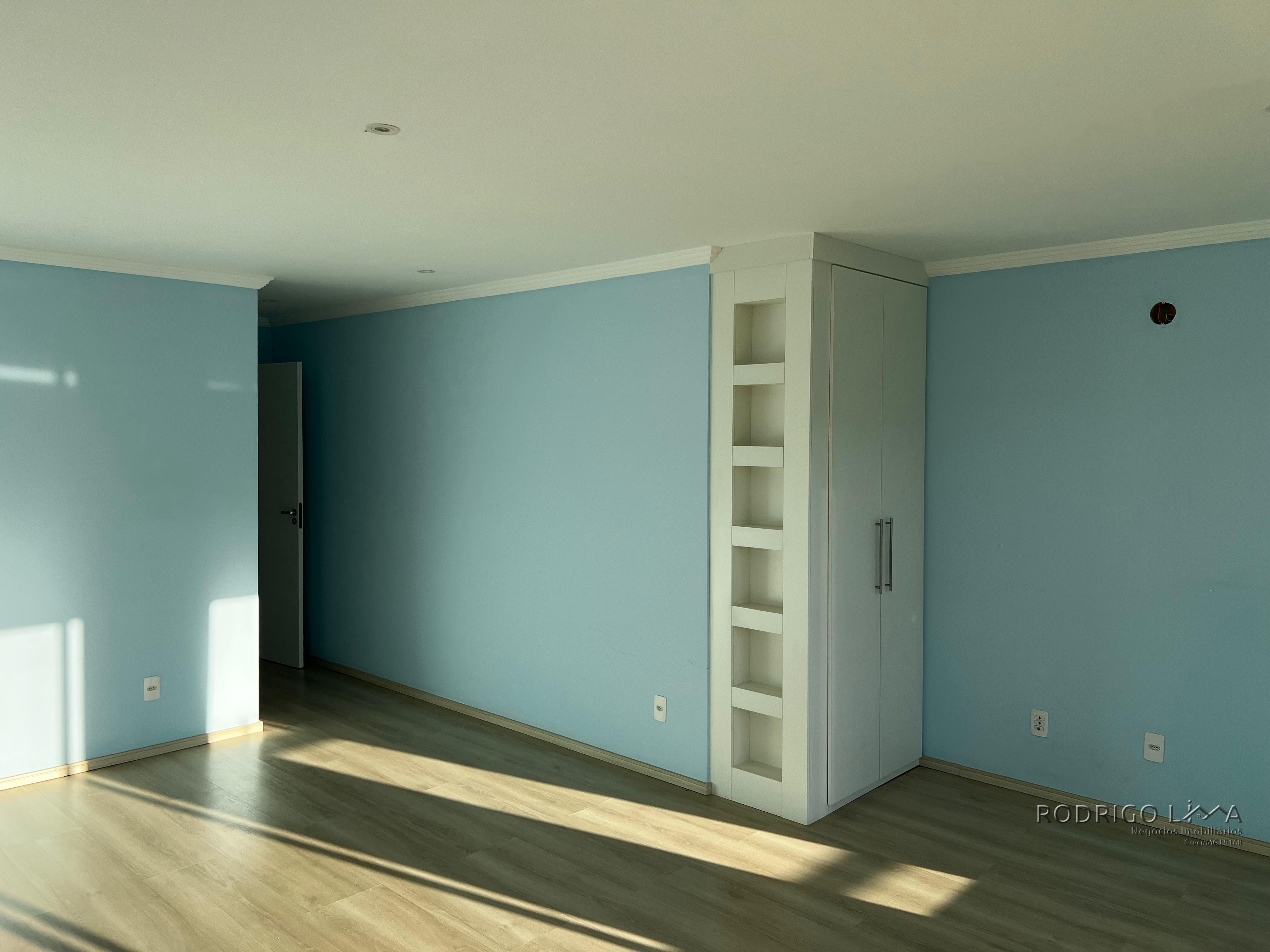 Linda casa de alto padrão para venda em São Lourenço - MG.