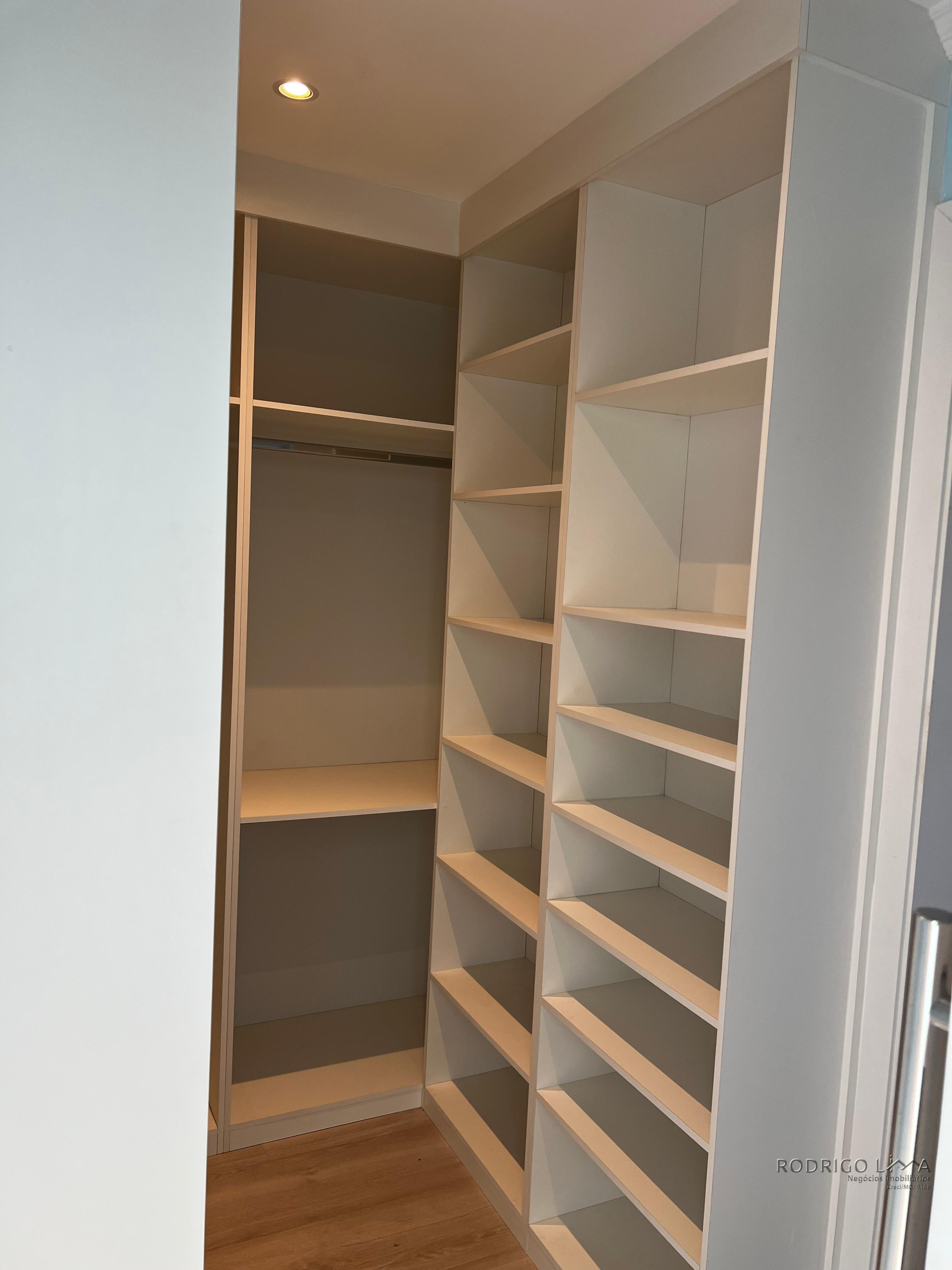 Linda casa de alto padrão para venda em São Lourenço - MG.