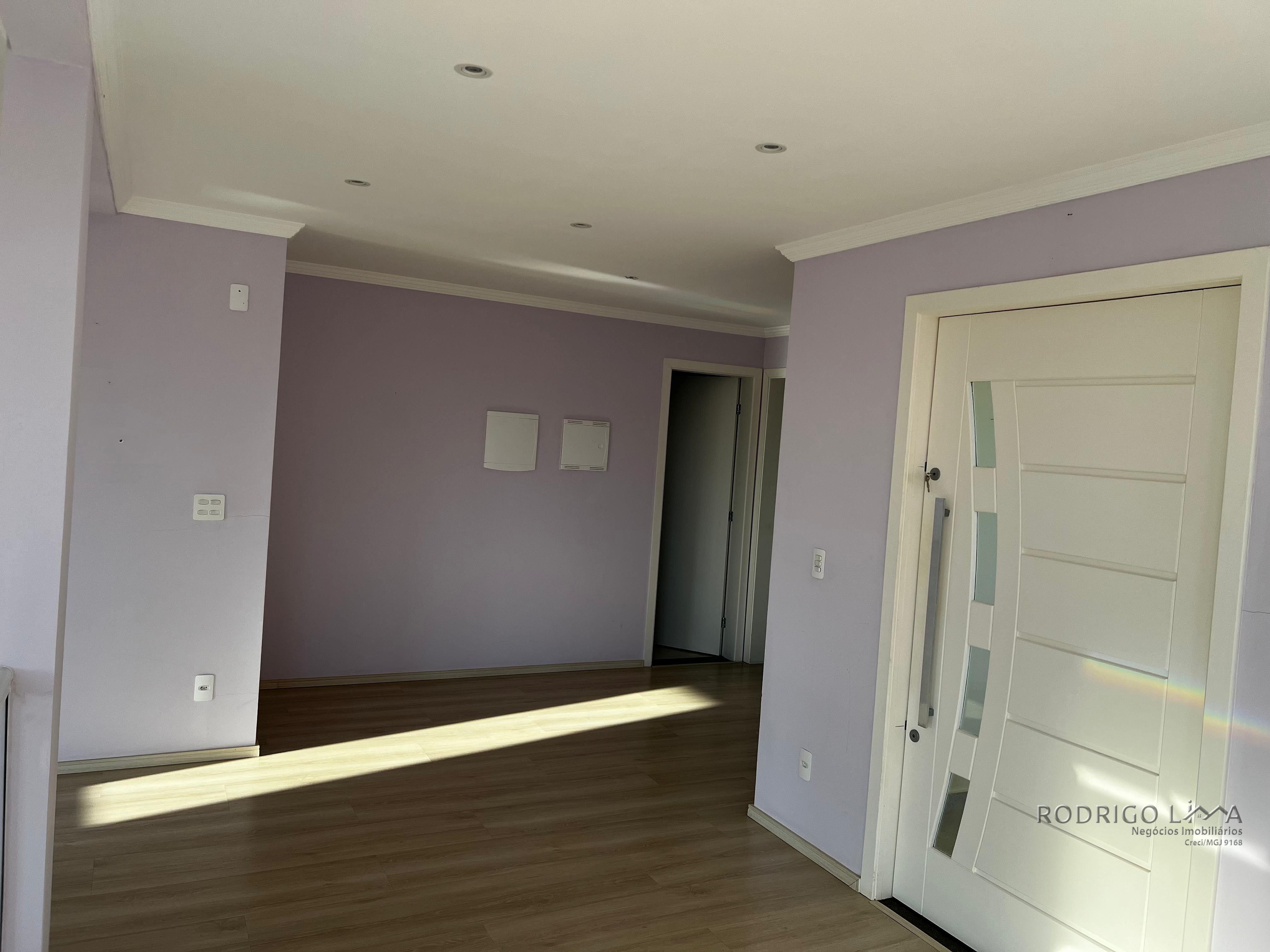 Linda casa de alto padrão para venda em São Lourenço - MG.