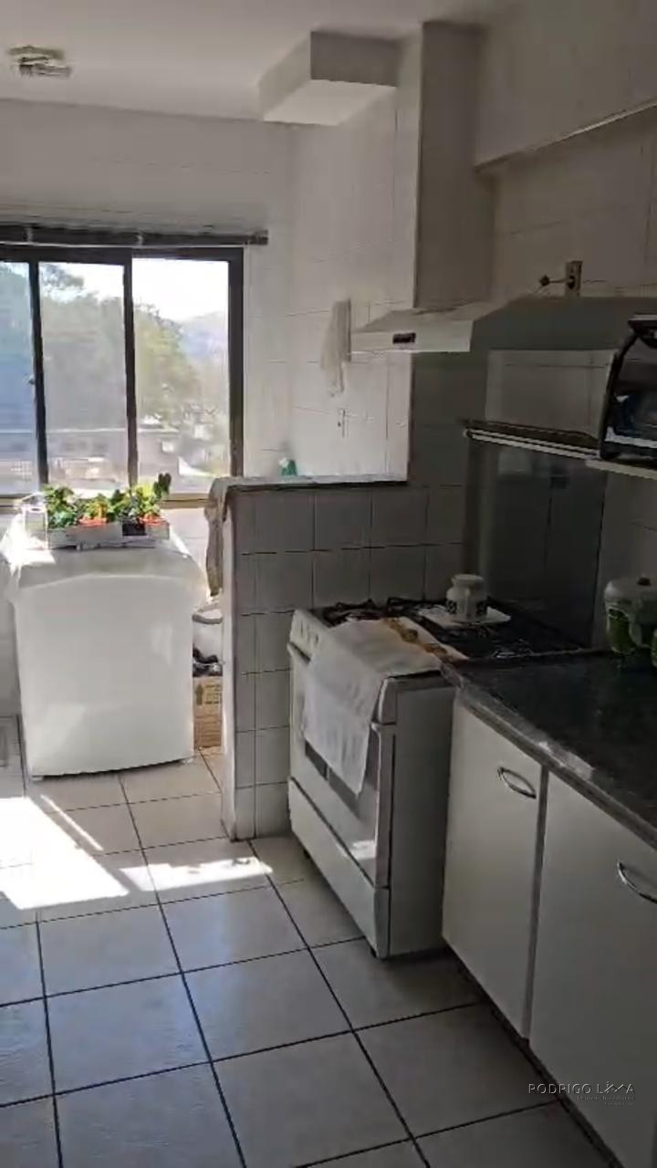 Lindo apartamento para venda em frente ao lago de Lambari - MG.