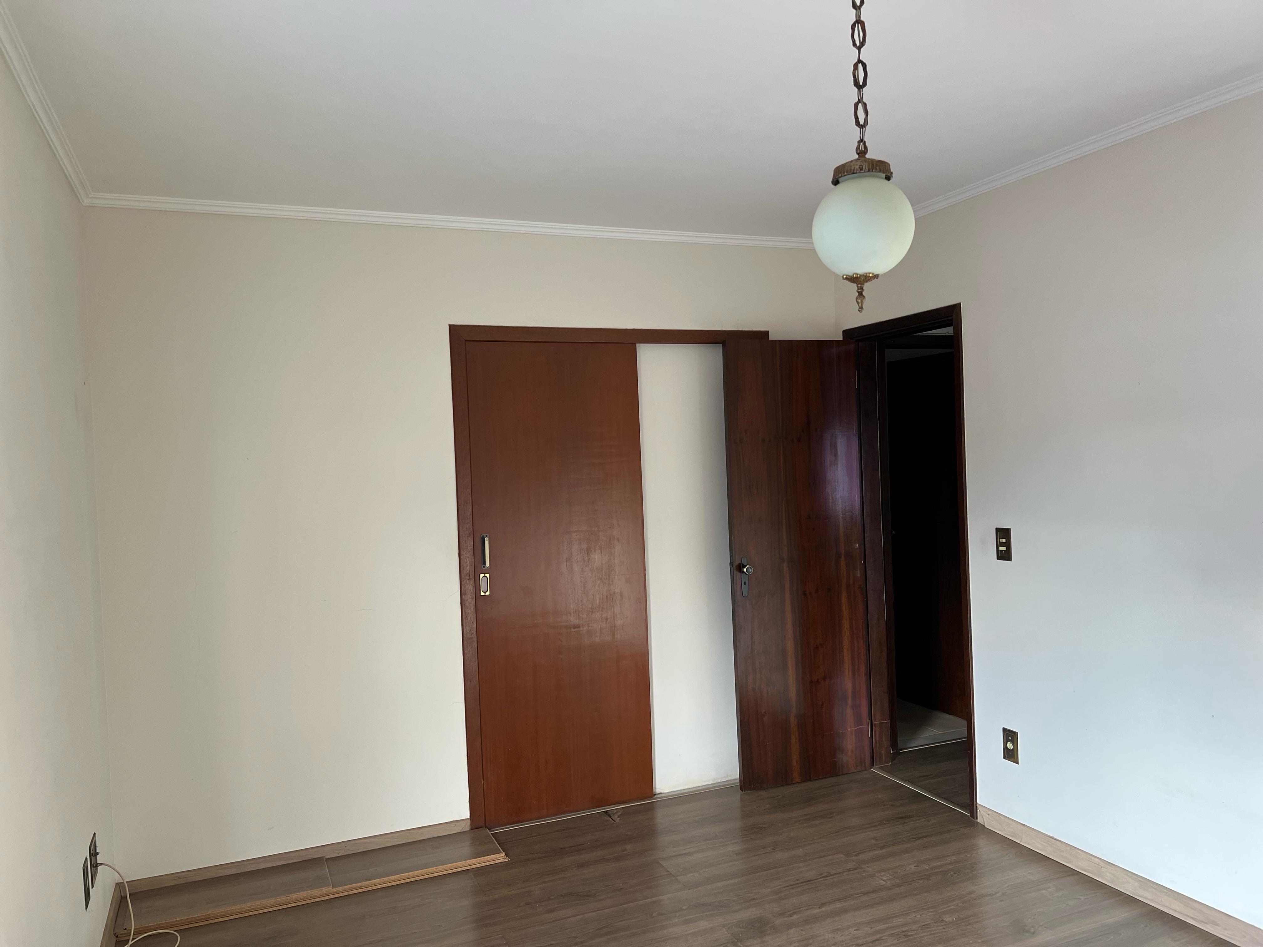 Apartamento para venda no centro de São Lourenço  - MG.