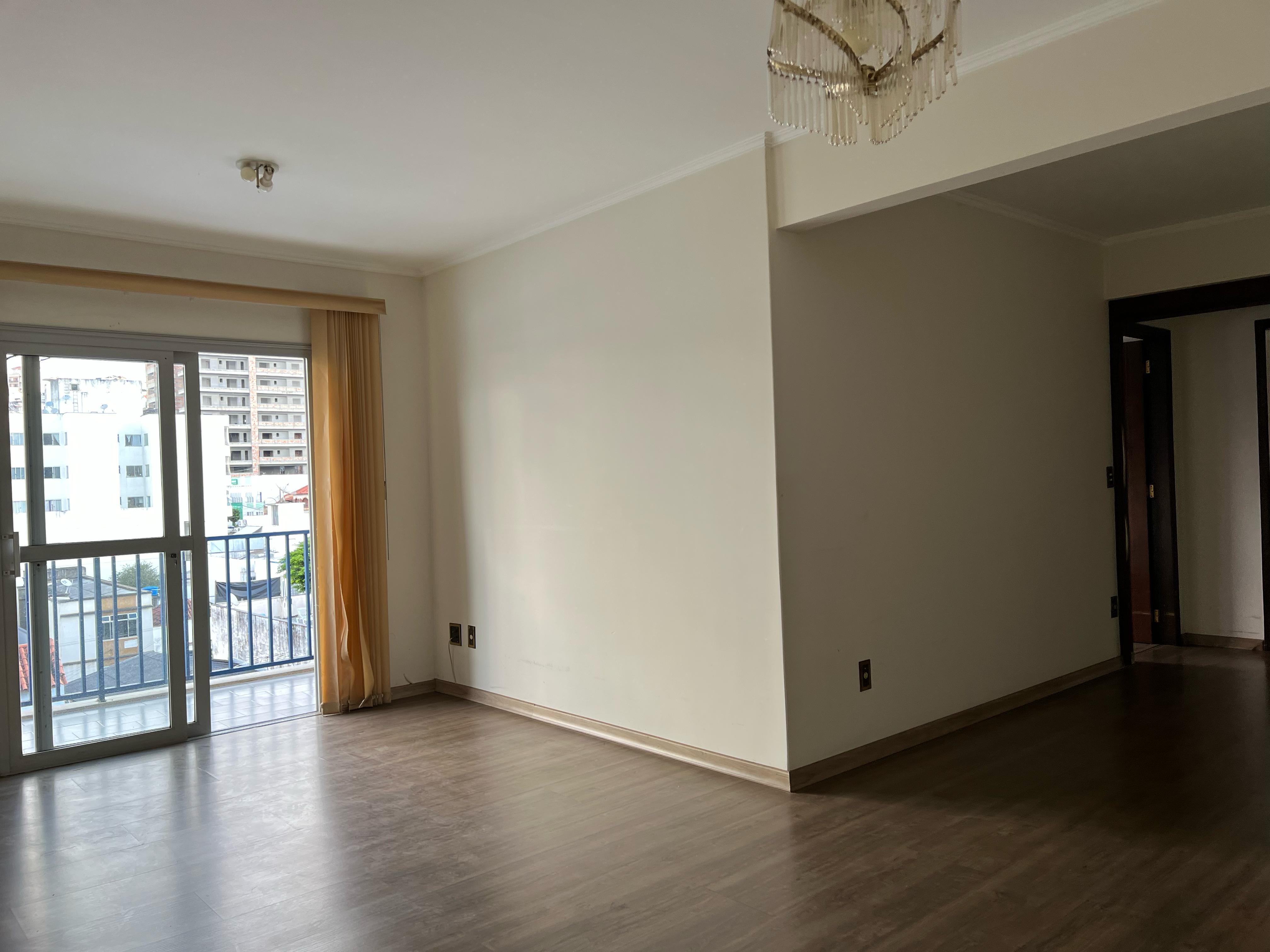 Apartamento para venda no centro de São Lourenço  - MG.