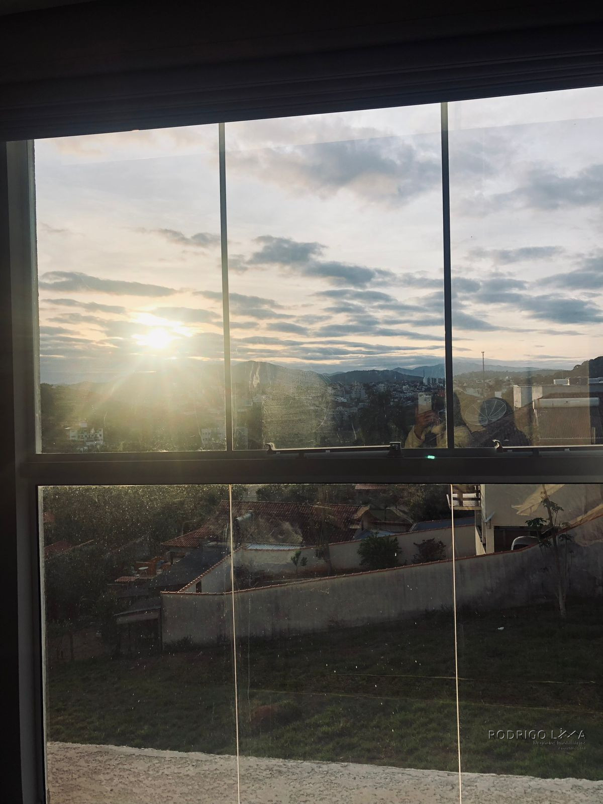 Lindo flat para venda em bairro nobre de São Lourenço - MG.