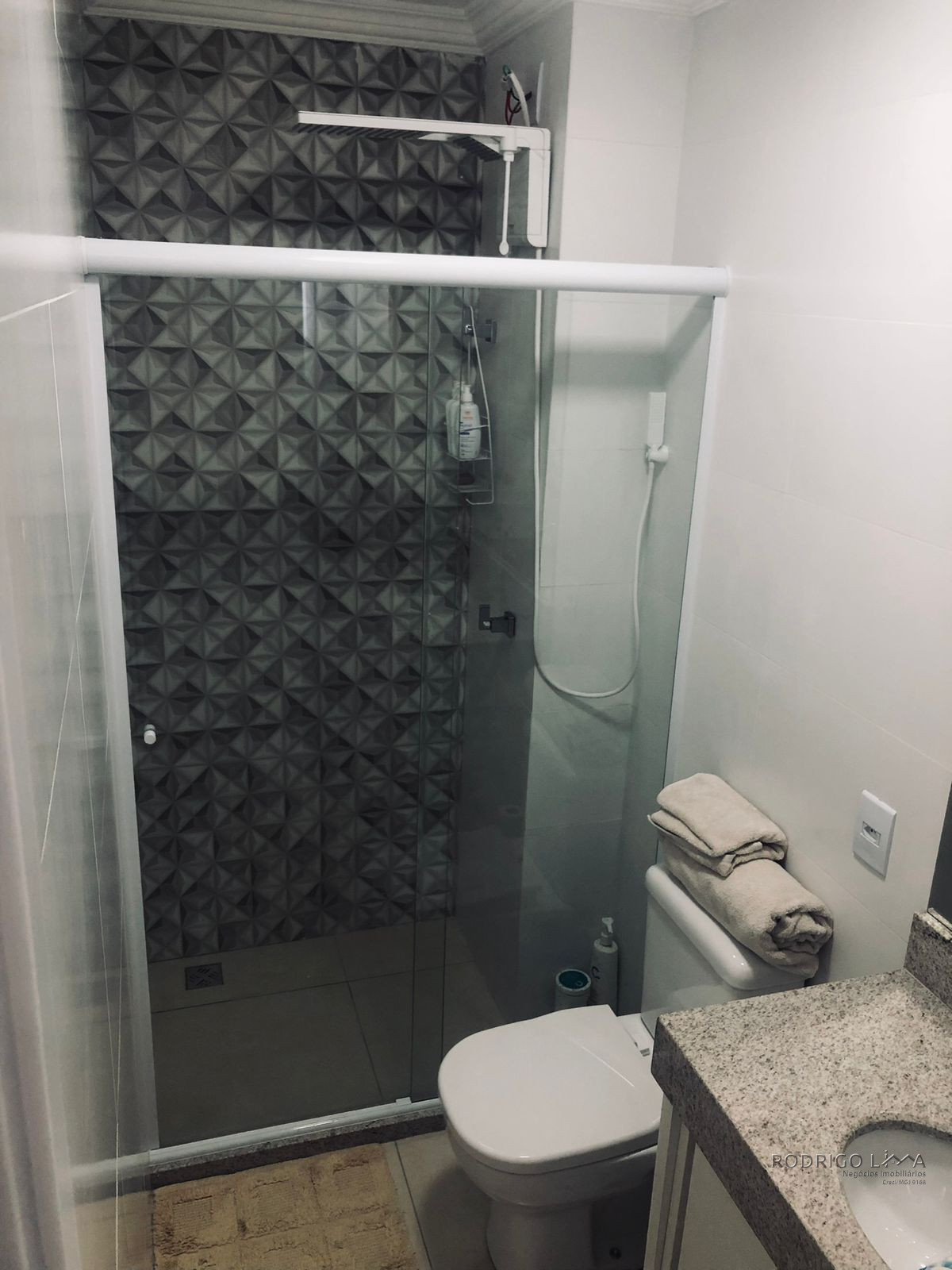 Lindo flat para venda em bairro nobre de São Lourenço - MG.