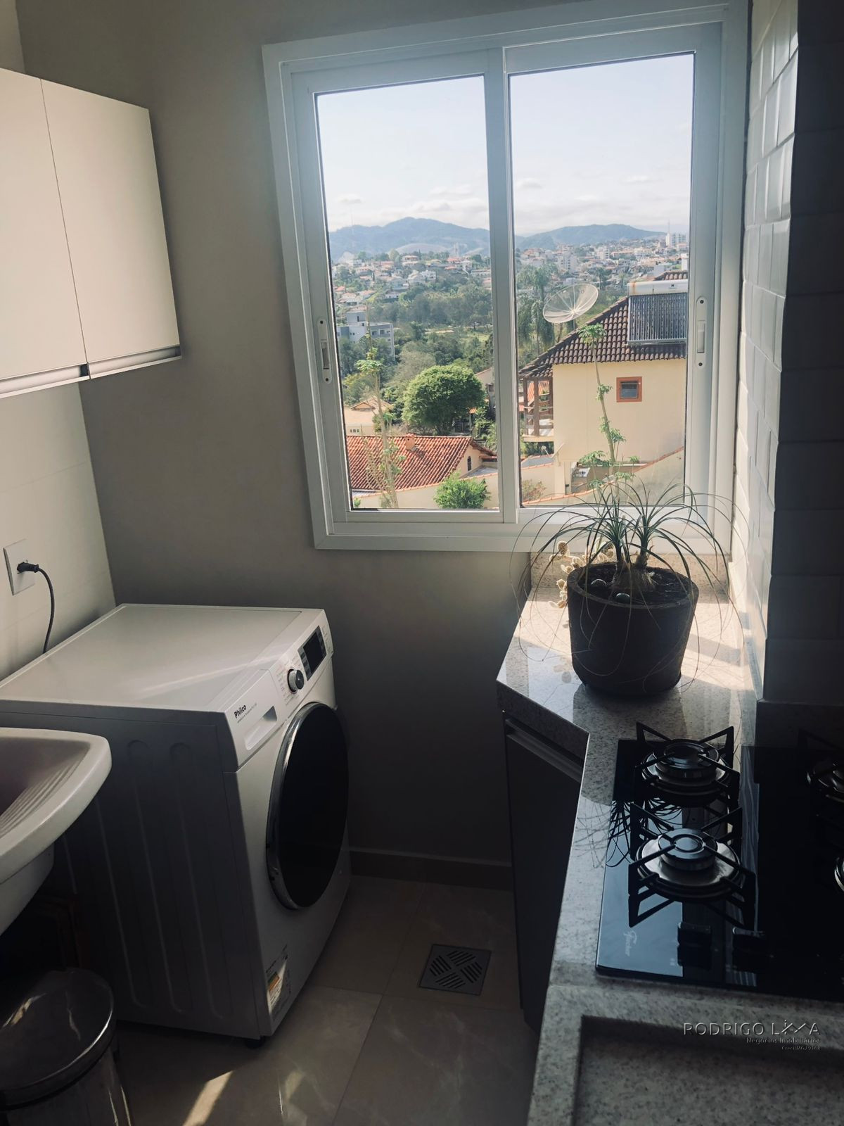 Lindo flat para venda em bairro nobre de São Lourenço - MG.