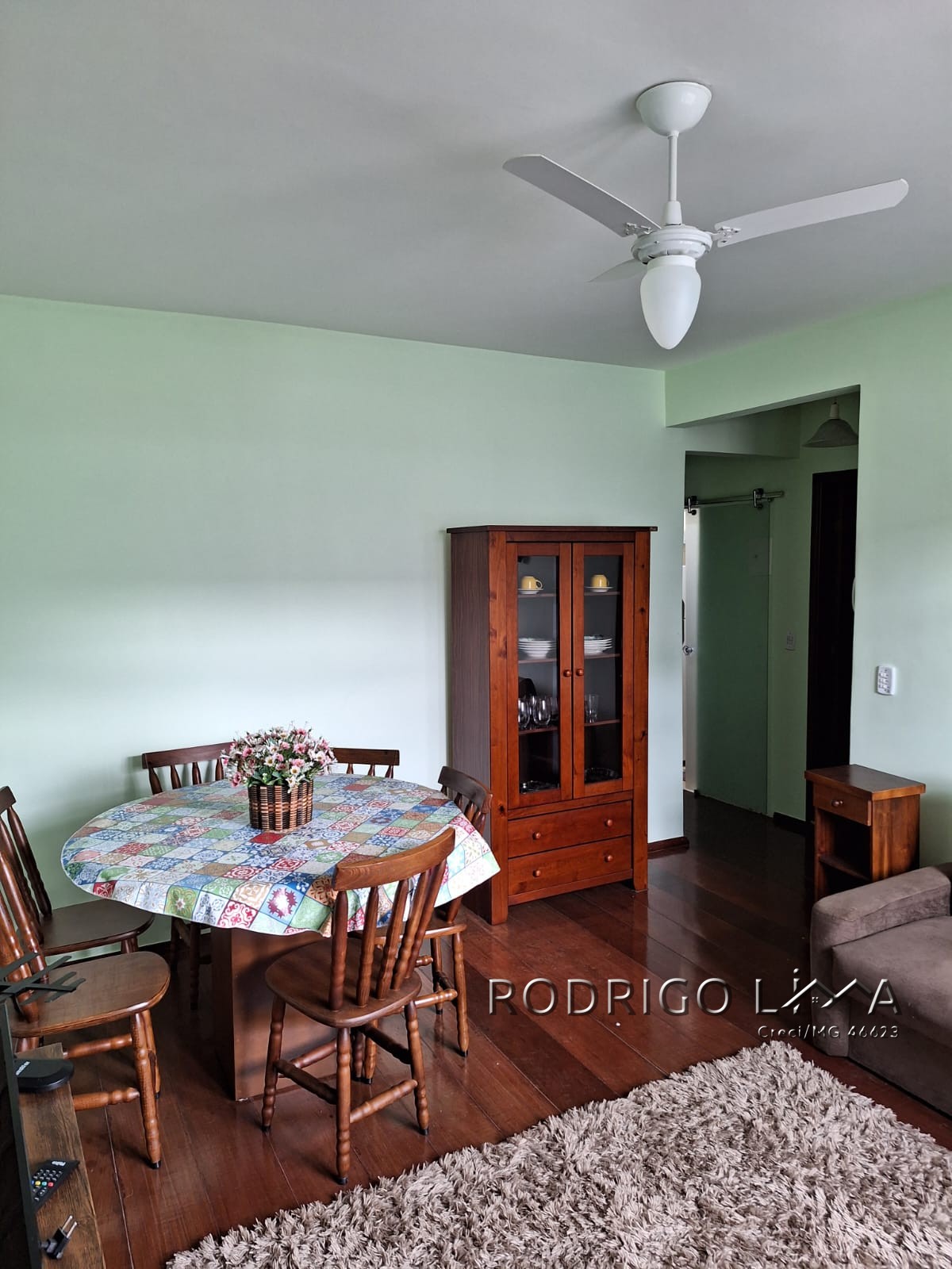 Lindo apartamento para venda no centro de São Lourenço - MG.