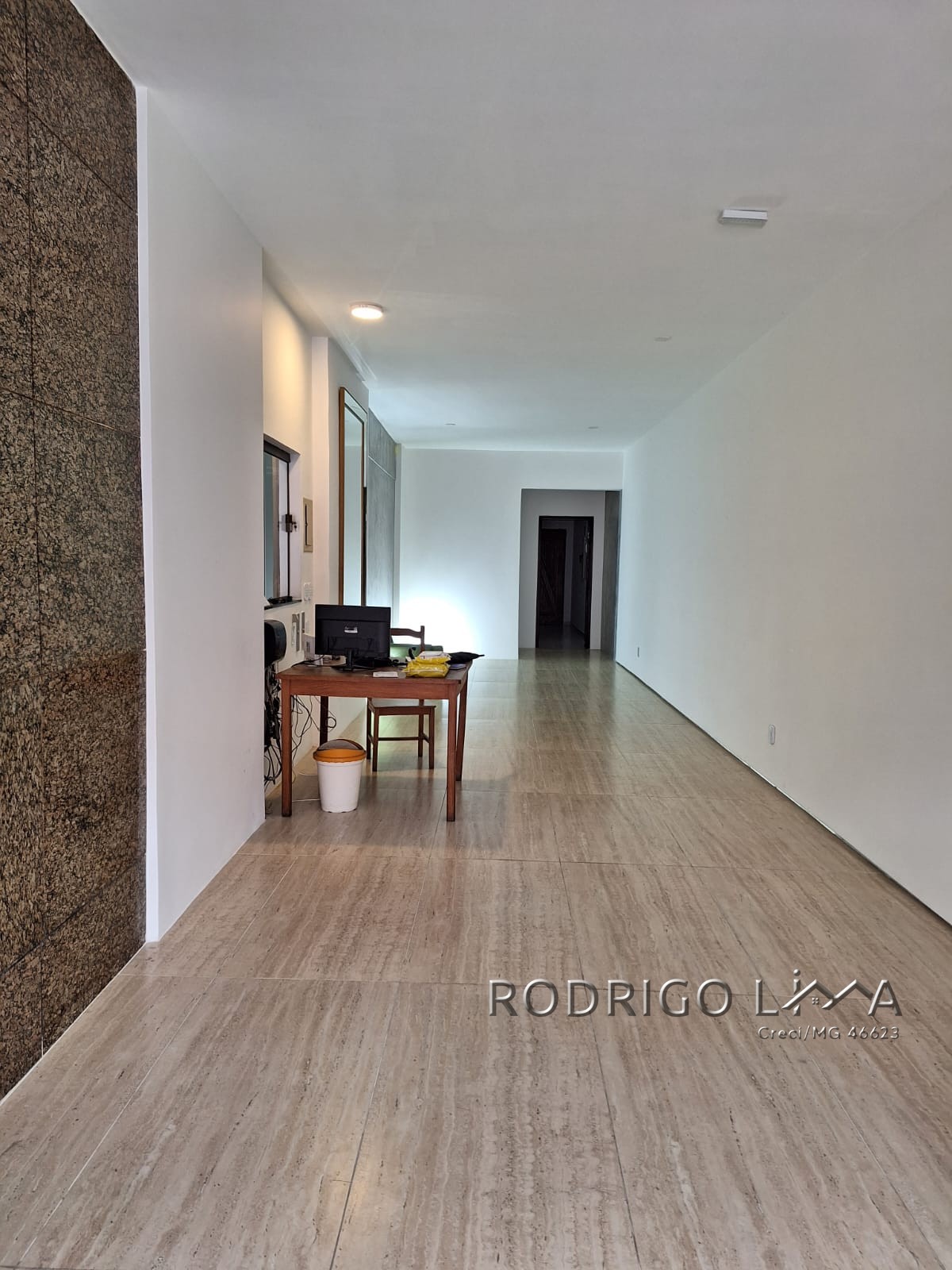 Lindo apartamento para venda no centro de São Lourenço - MG.