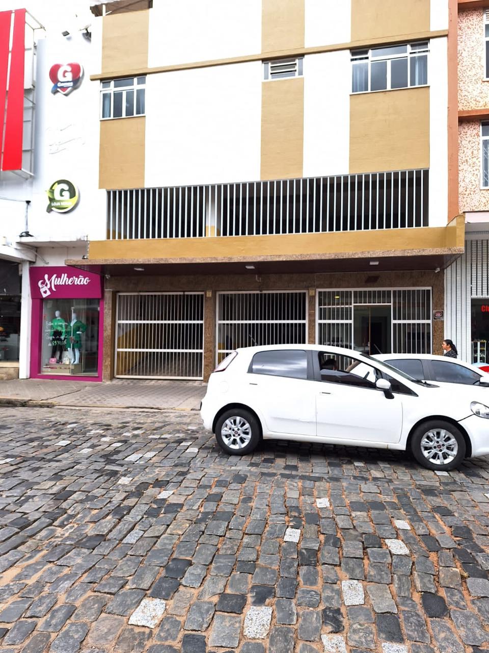 Lindo apartamento para venda no centro de São Lourenço - MG.