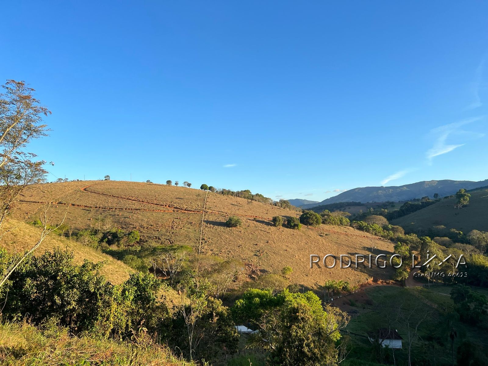 Linda área para venda em Dom Viçoso - MG.