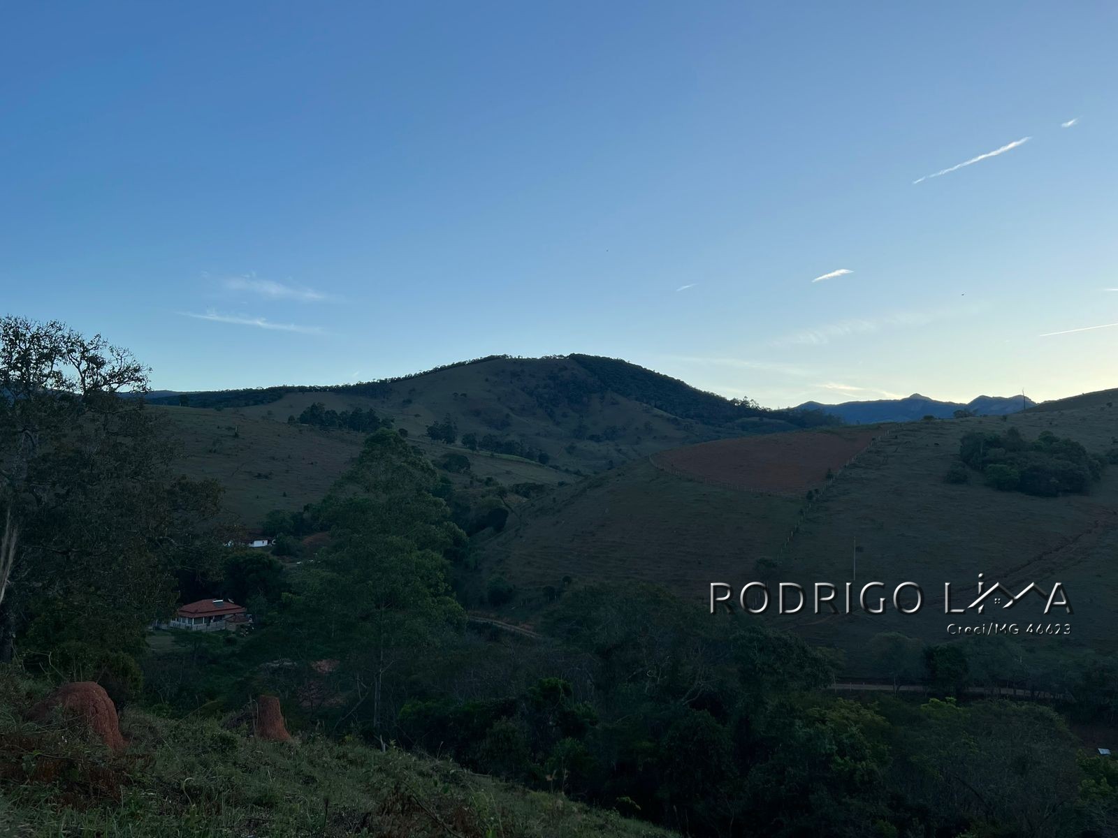 Linda área para venda em Dom Viçoso - MG.