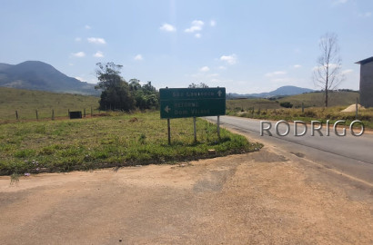 Linda área para venda em Dom Viçoso - MG.