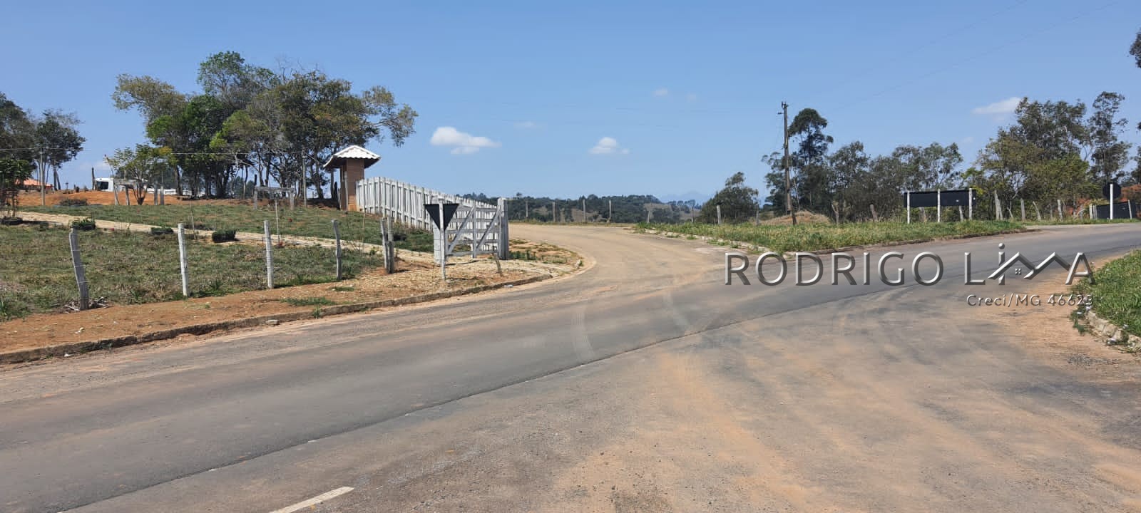 Linda área para venda em Dom Viçoso - MG.
