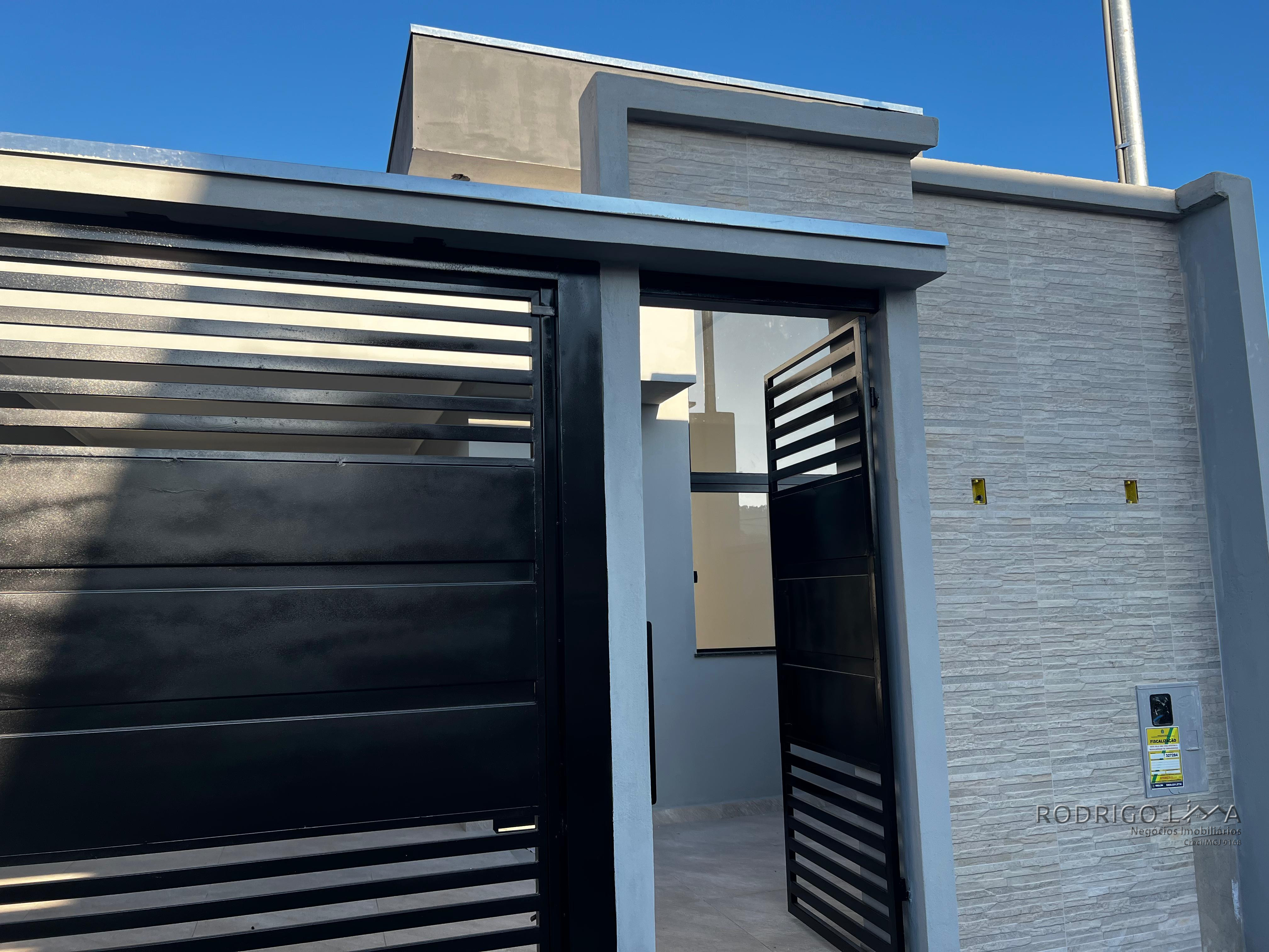 Linda casa nova para venda em São Lourenço MG