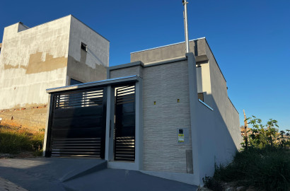 Linda casa nova para venda em São Lourenço MG