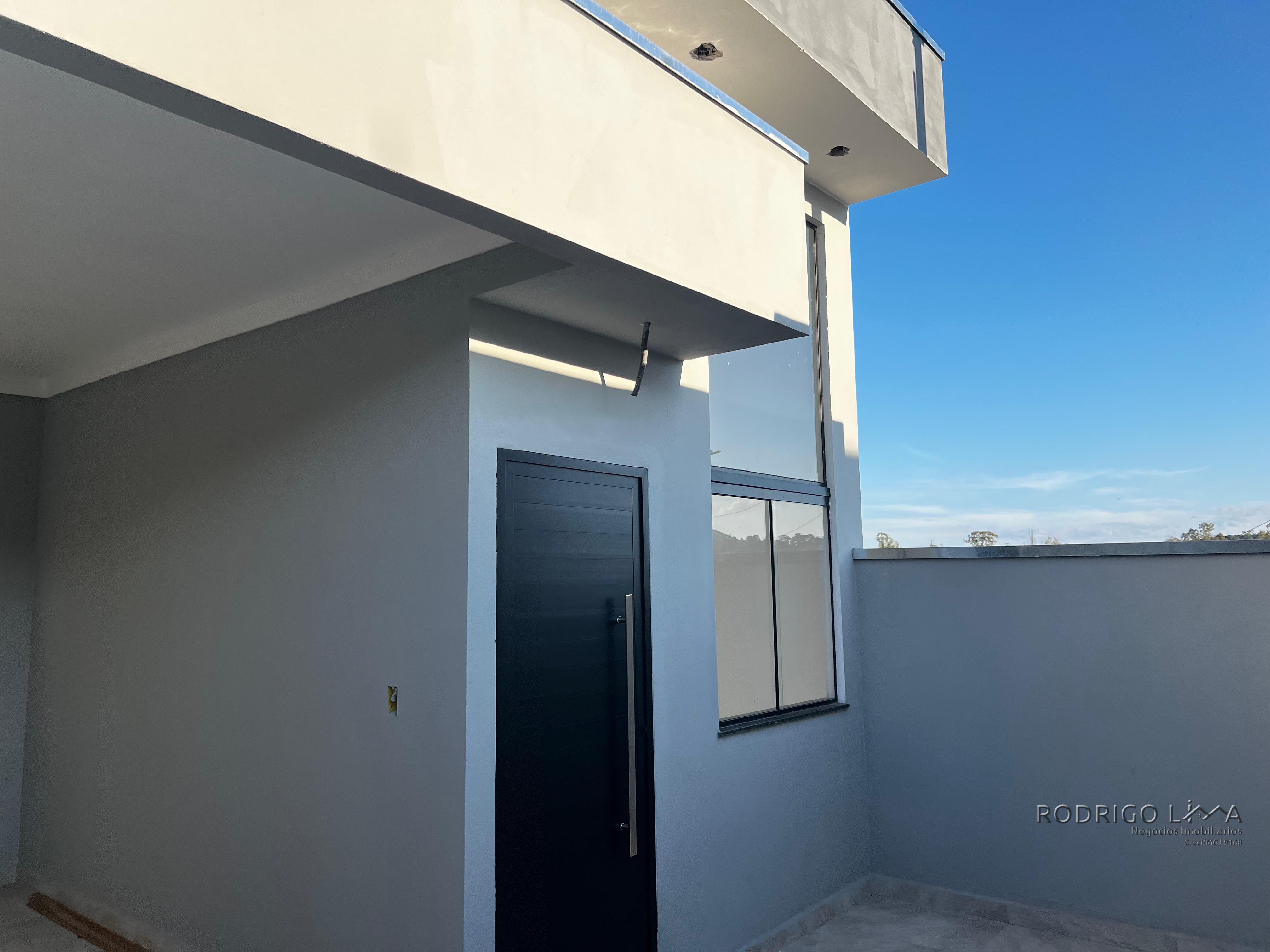 Linda casa nova para venda em São Lourenço MG