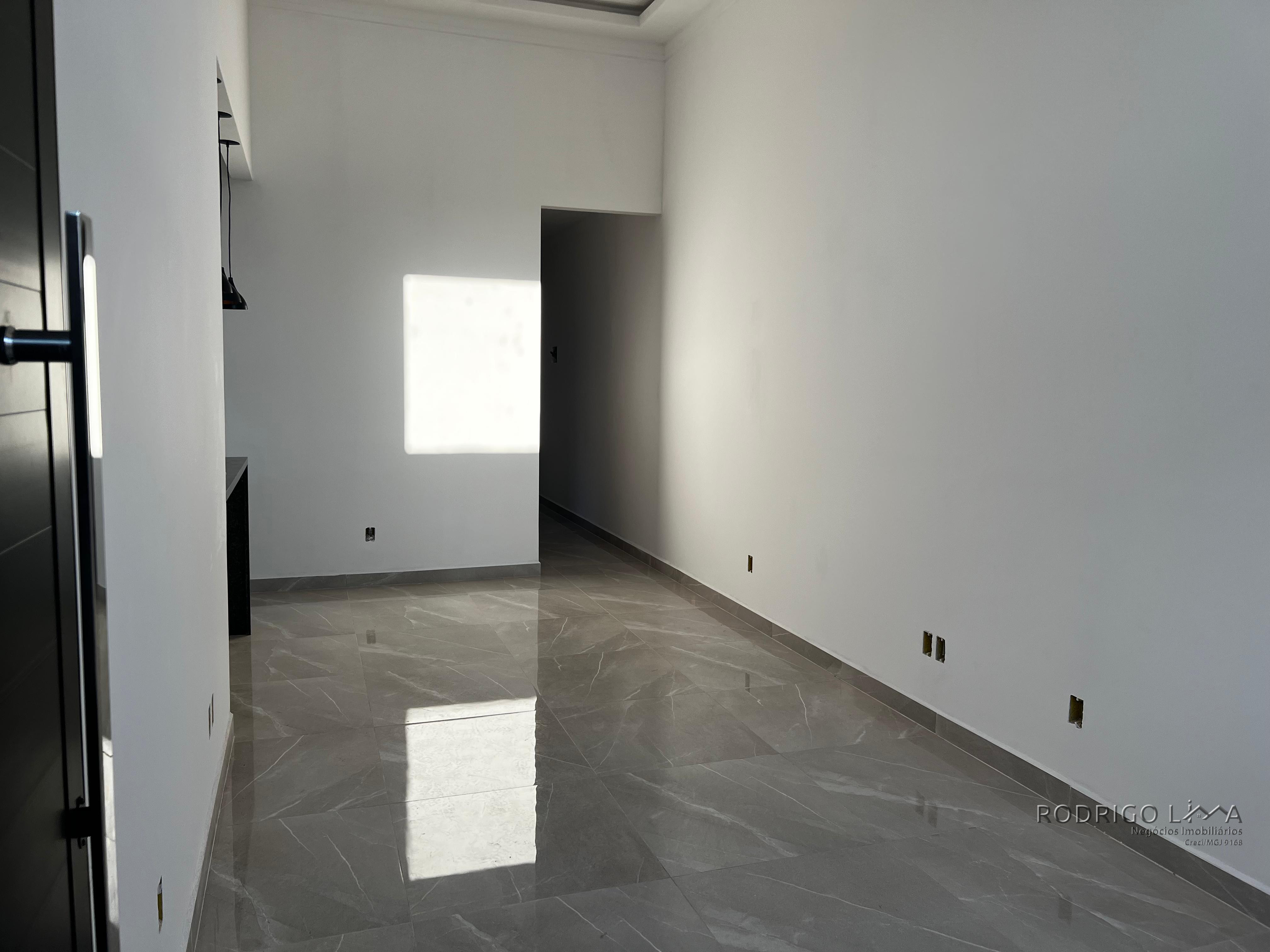 Linda casa nova para venda em São Lourenço MG