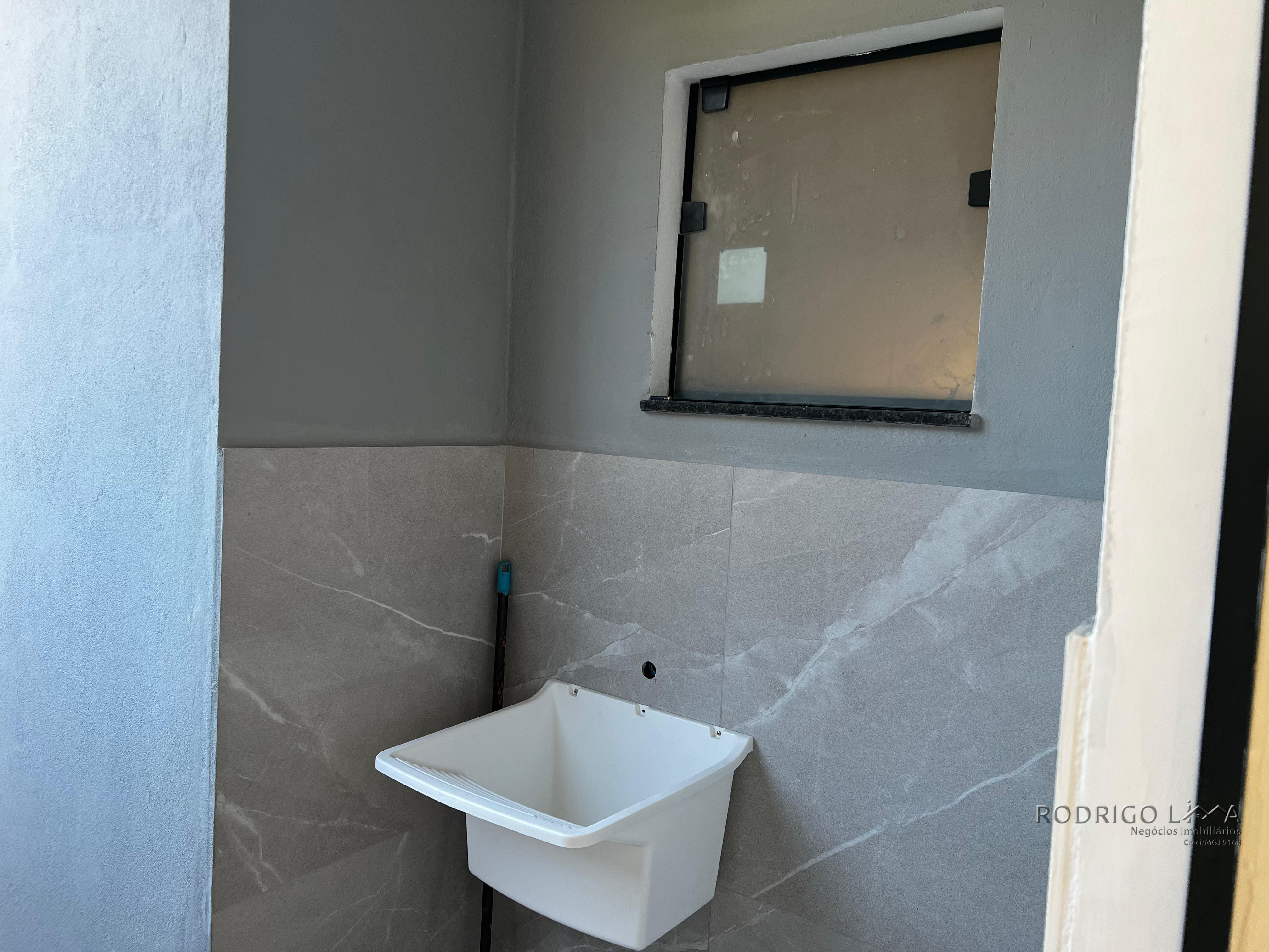 Linda casa nova para venda em São Lourenço MG