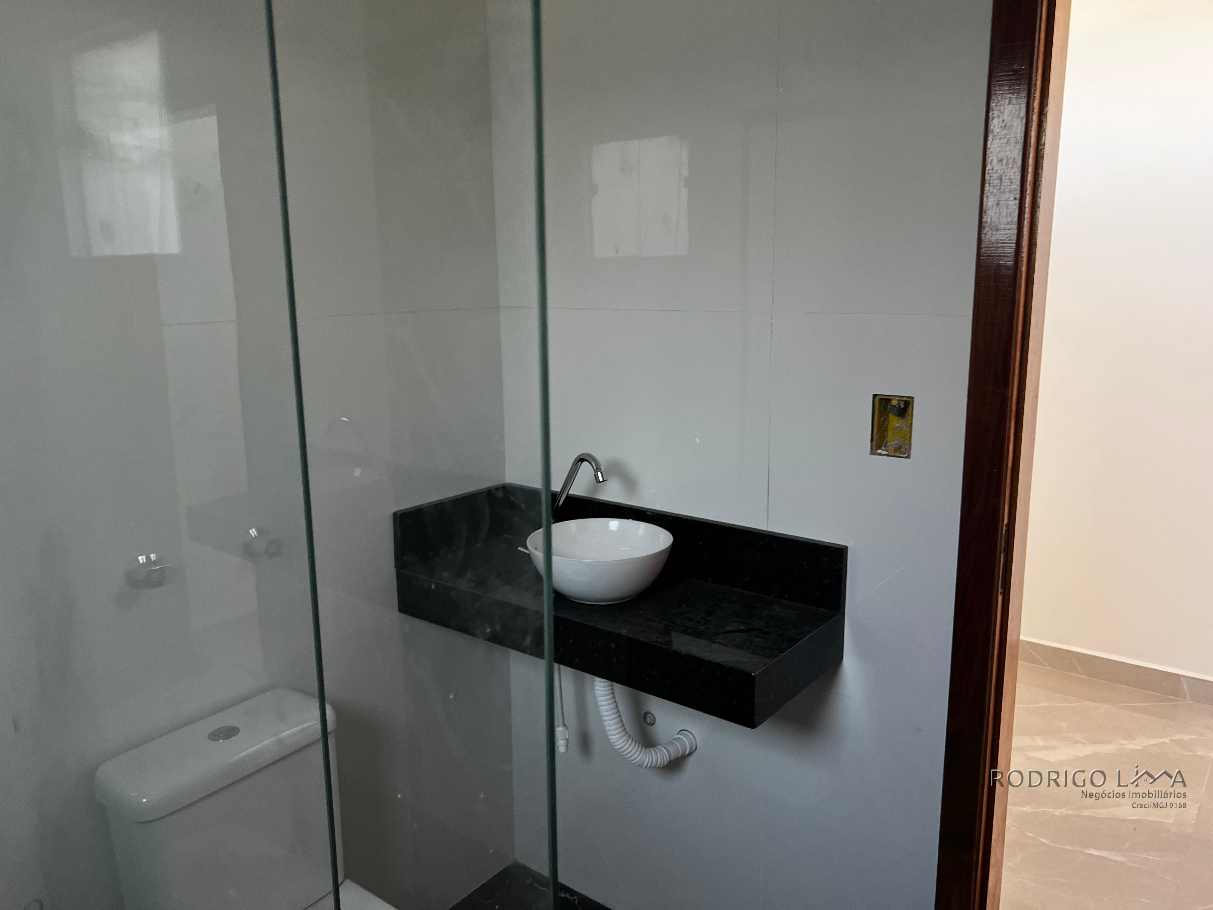 Linda casa nova para venda em São Lourenço MG