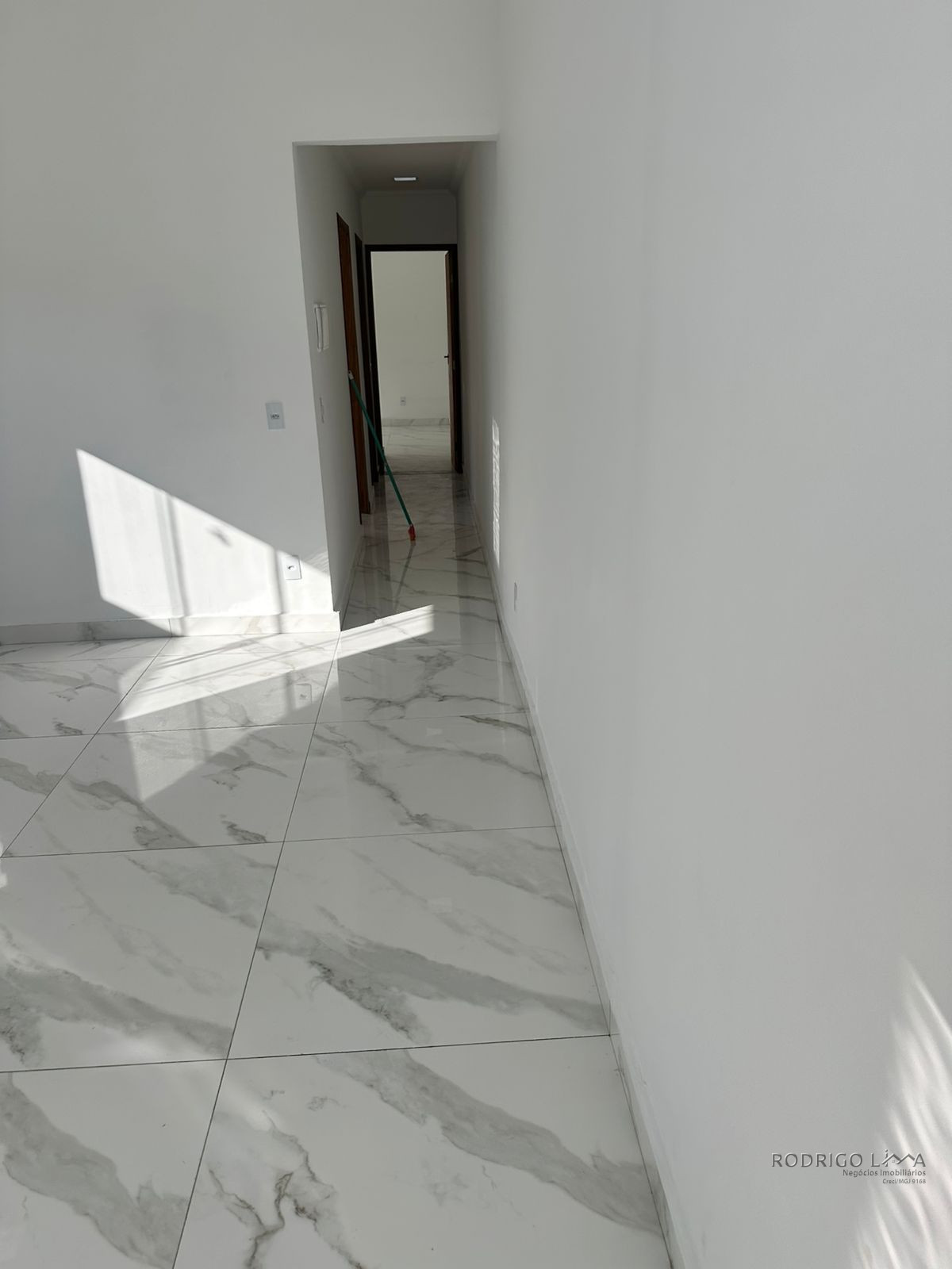 Linda casa para venda em São Lourenço - MG.