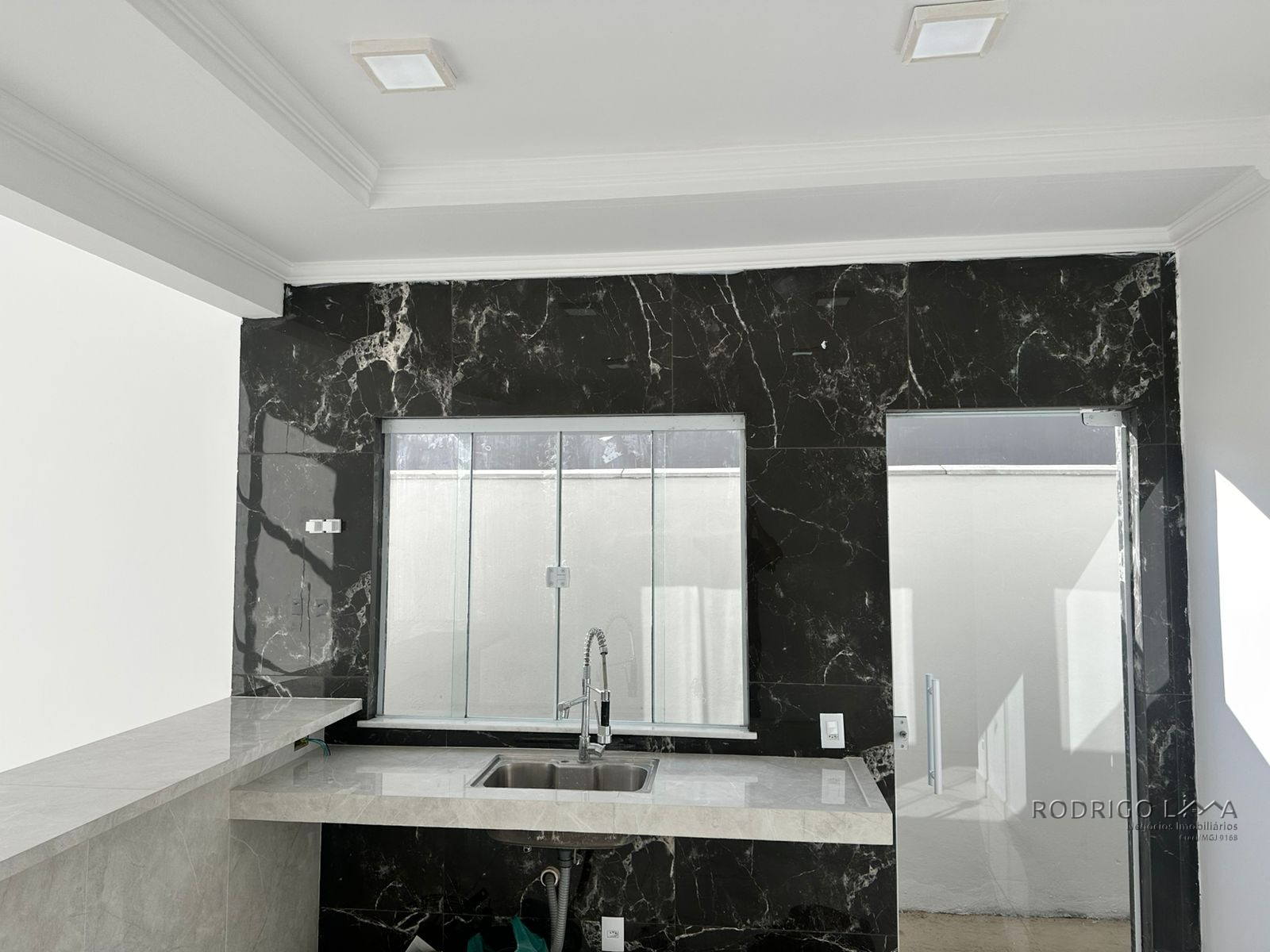 Linda casa para venda em São Lourenço - MG.