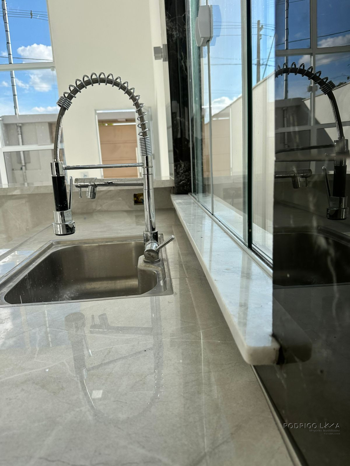 Linda casa para venda em São Lourenço - MG.