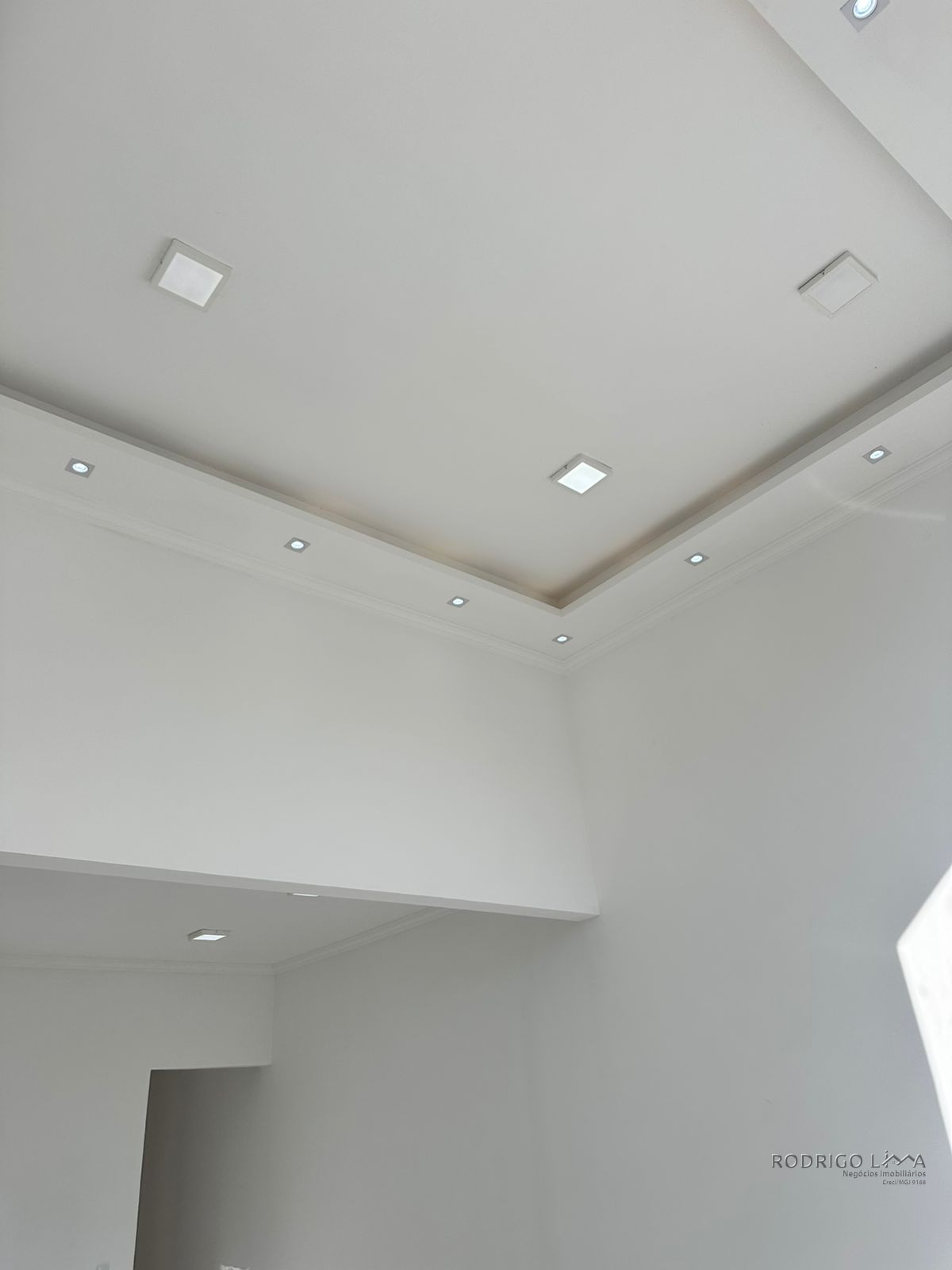 Linda casa para venda em São Lourenço - MG.