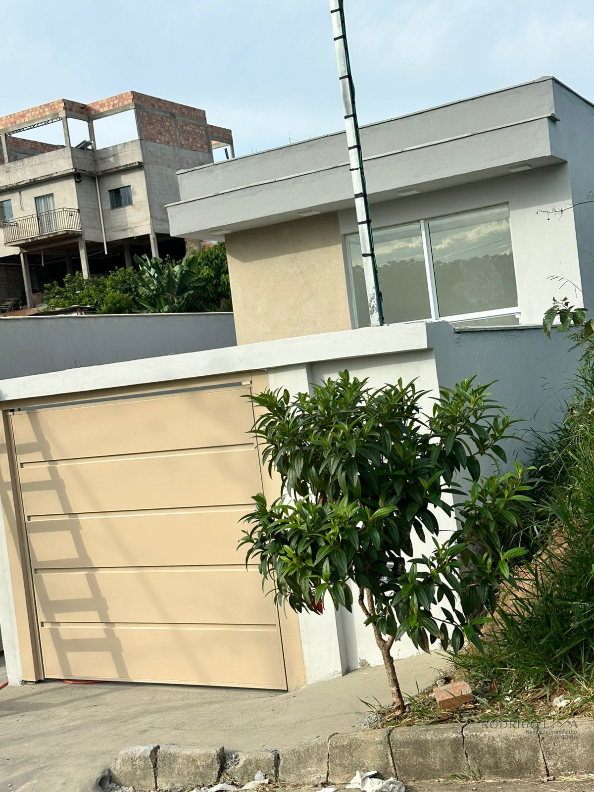 Linda casa para venda em São Lourenço - MG.