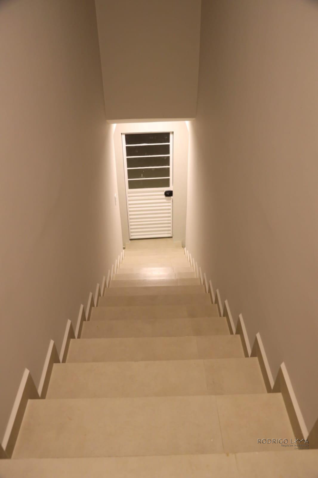 Linda casa para venda em São Lourenço - MG.