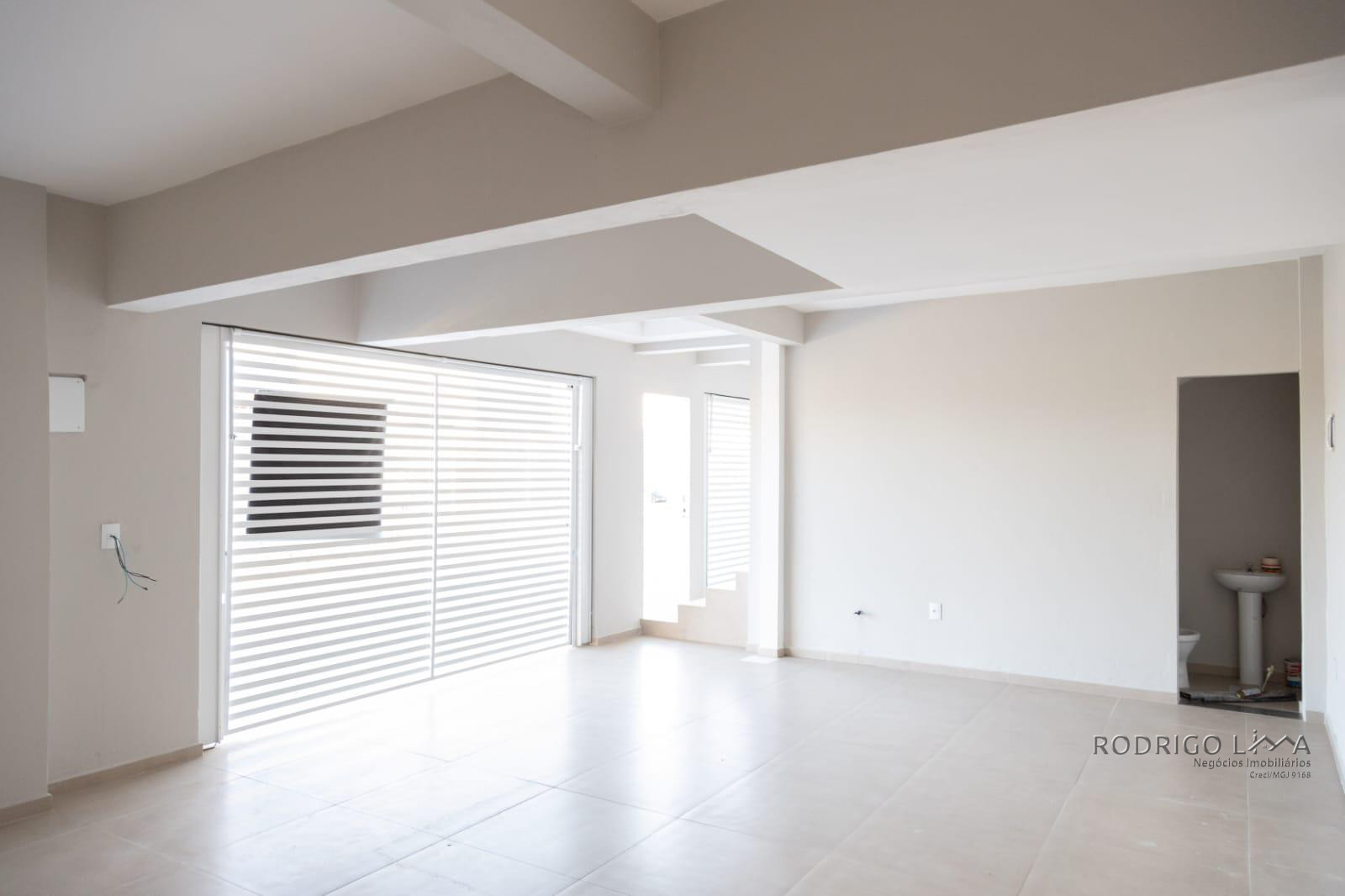 Linda casa para venda em São Lourenço - MG.