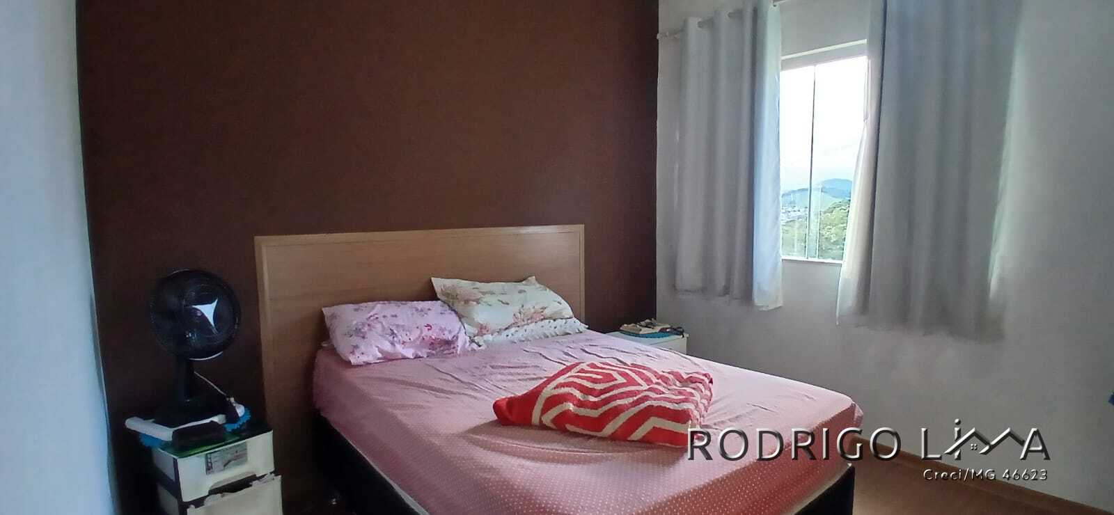 Casa para venda em São Lourenço - MG.