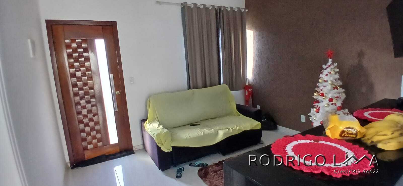 Casa para venda em São Lourenço - MG.