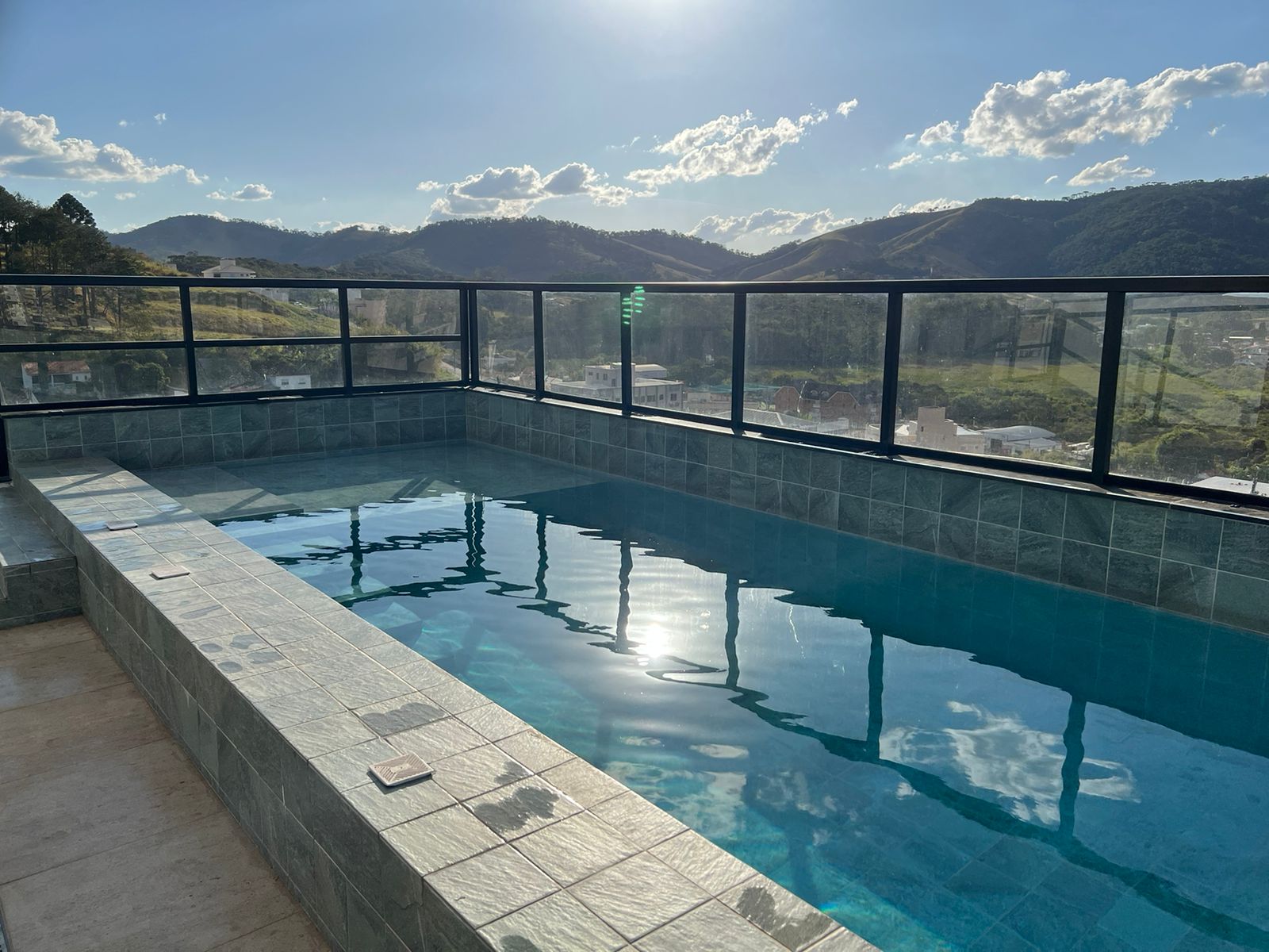 Flat com diárias à partir de R$250,00 em São Lourenço - MG.