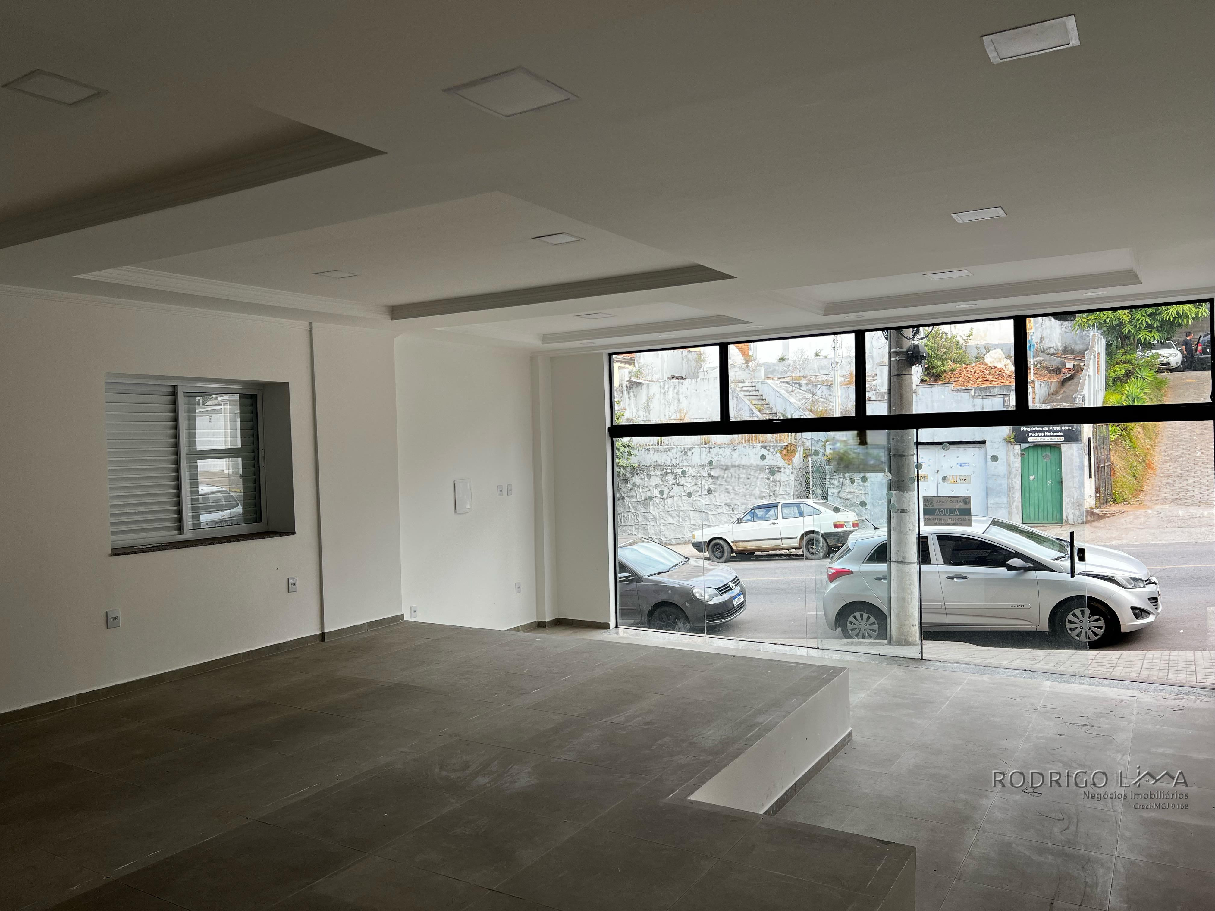 Loja para venda no centro de São Lourenço - MG.