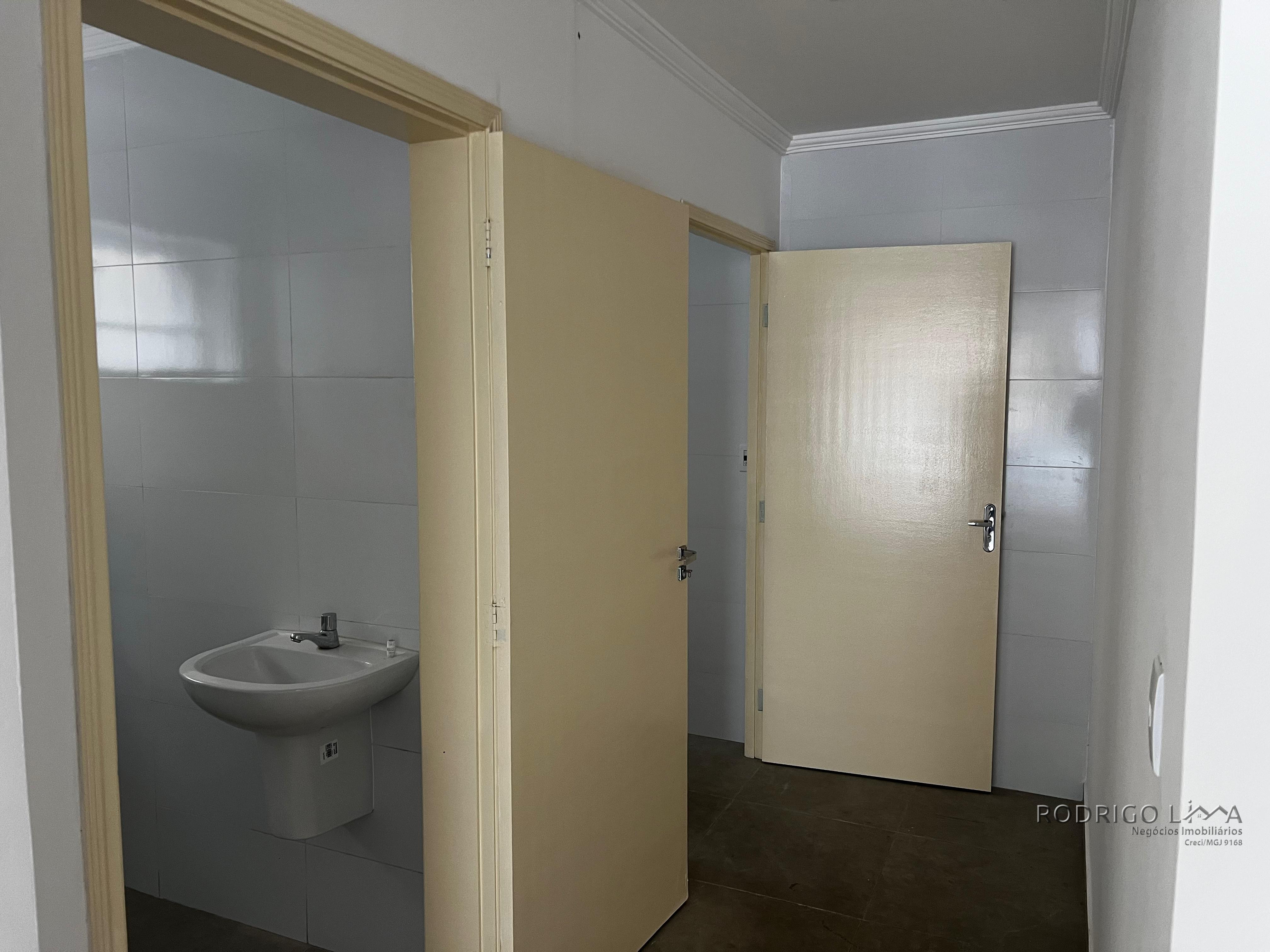 Loja para venda no centro de São Lourenço - MG.