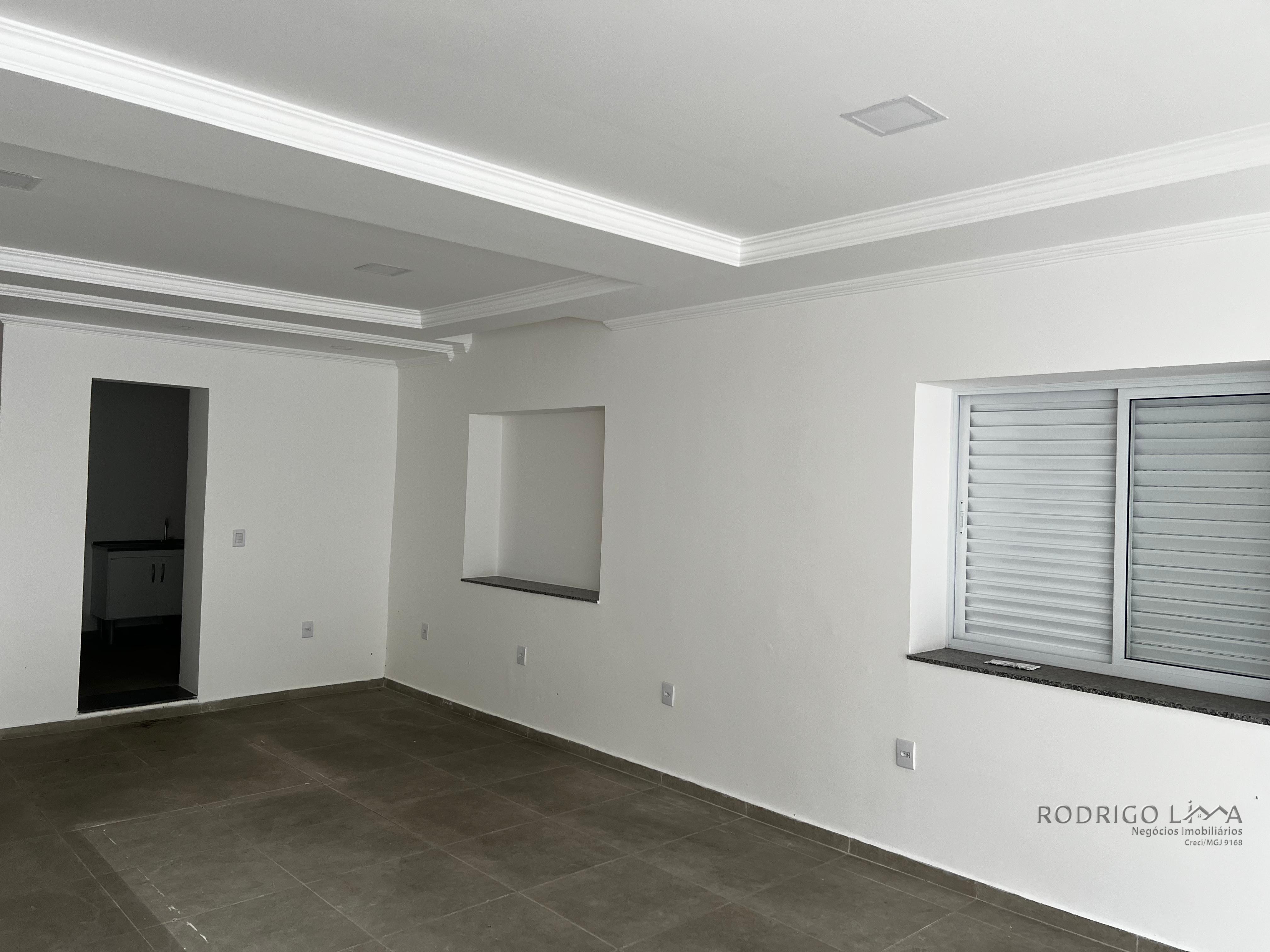 Loja para venda no centro de São Lourenço - MG.