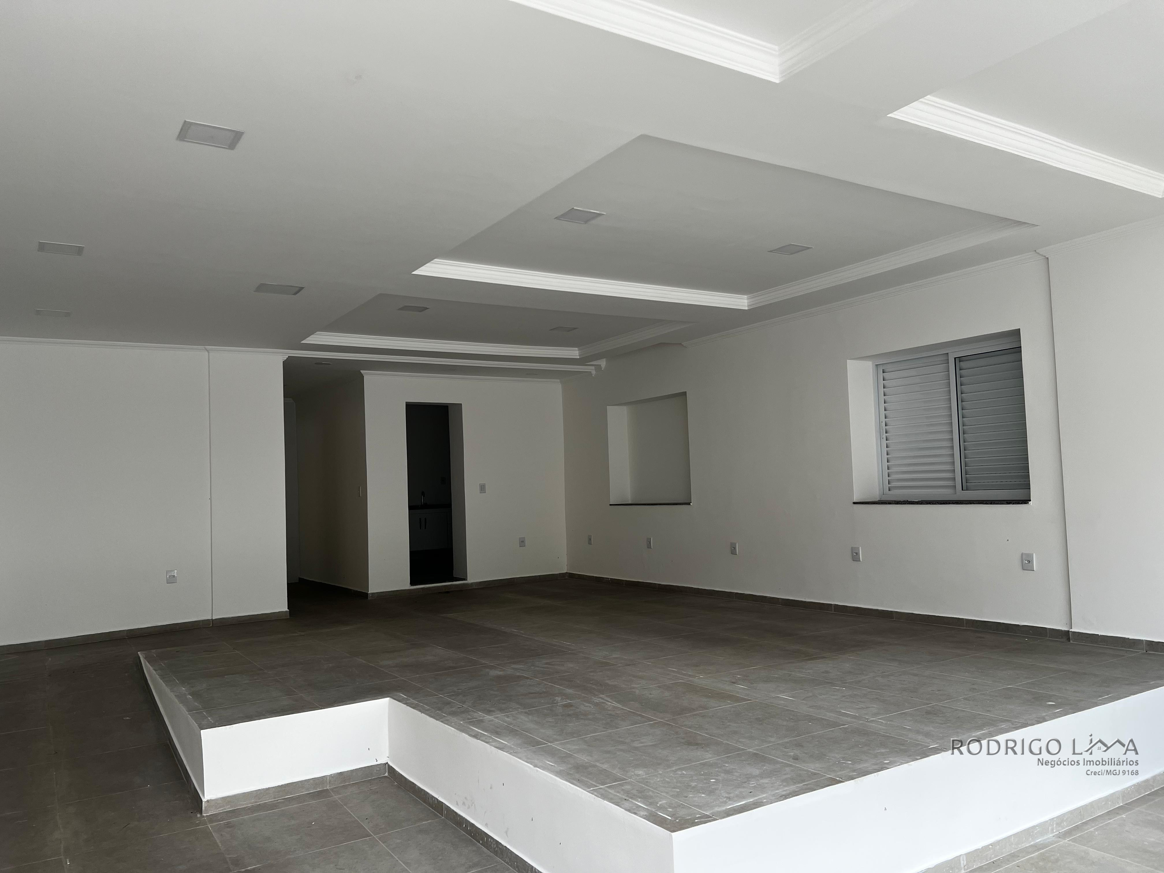 Loja para venda no centro de São Lourenço - MG.