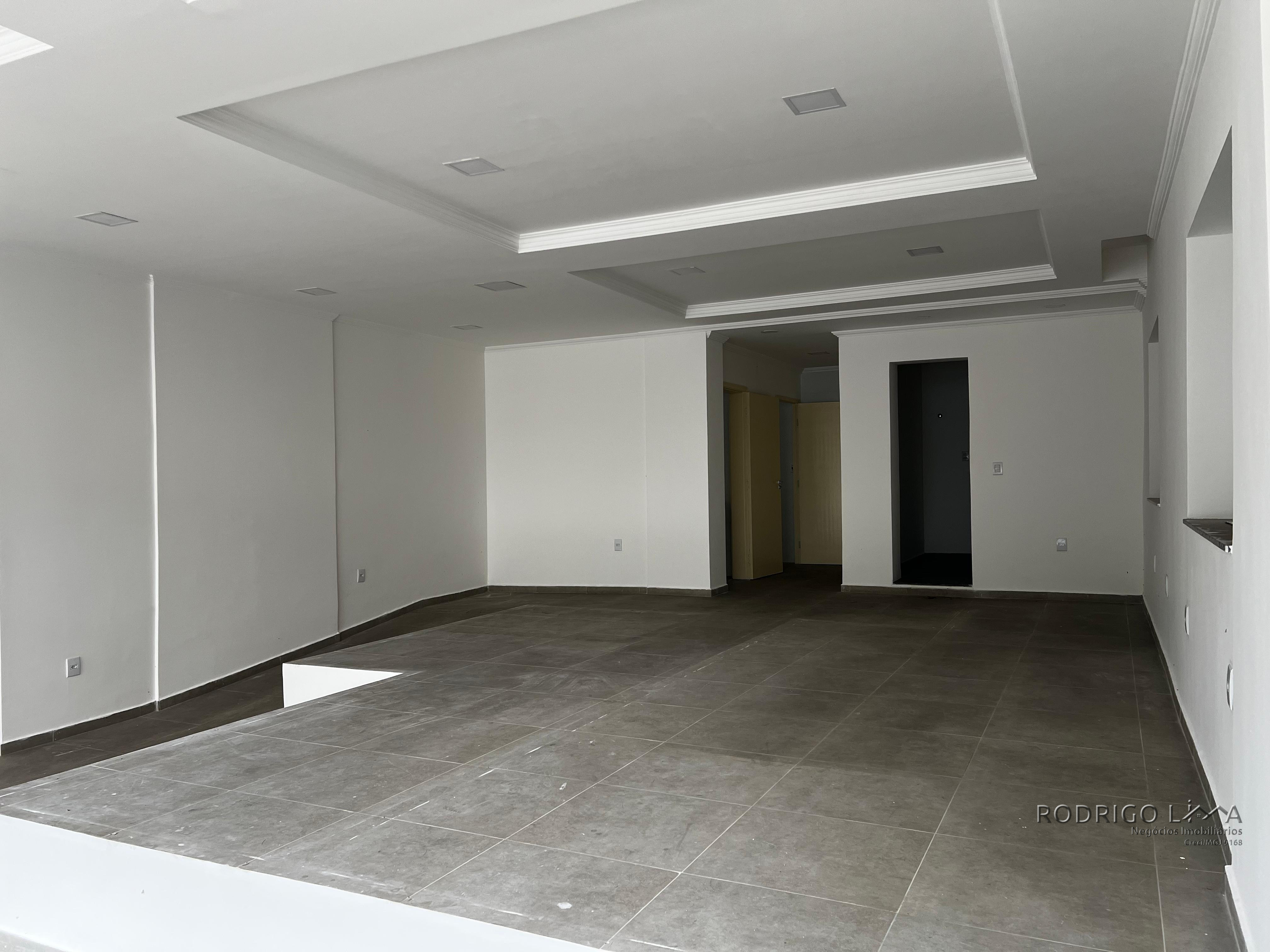 Loja para venda no centro de São Lourenço - MG.